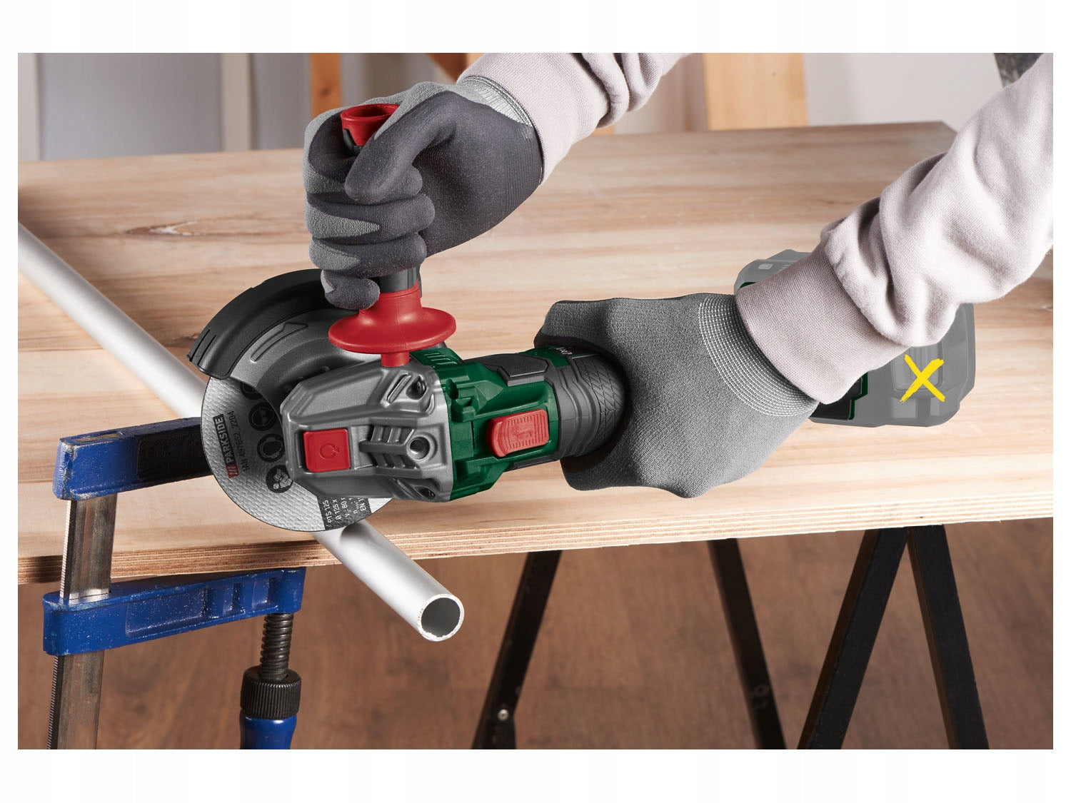 PARKSIDE CORDLESS ANGLE GRINDER 20V PWSA 20-Li + SUITCASE Manufacturer code PWSA 20-Li D4