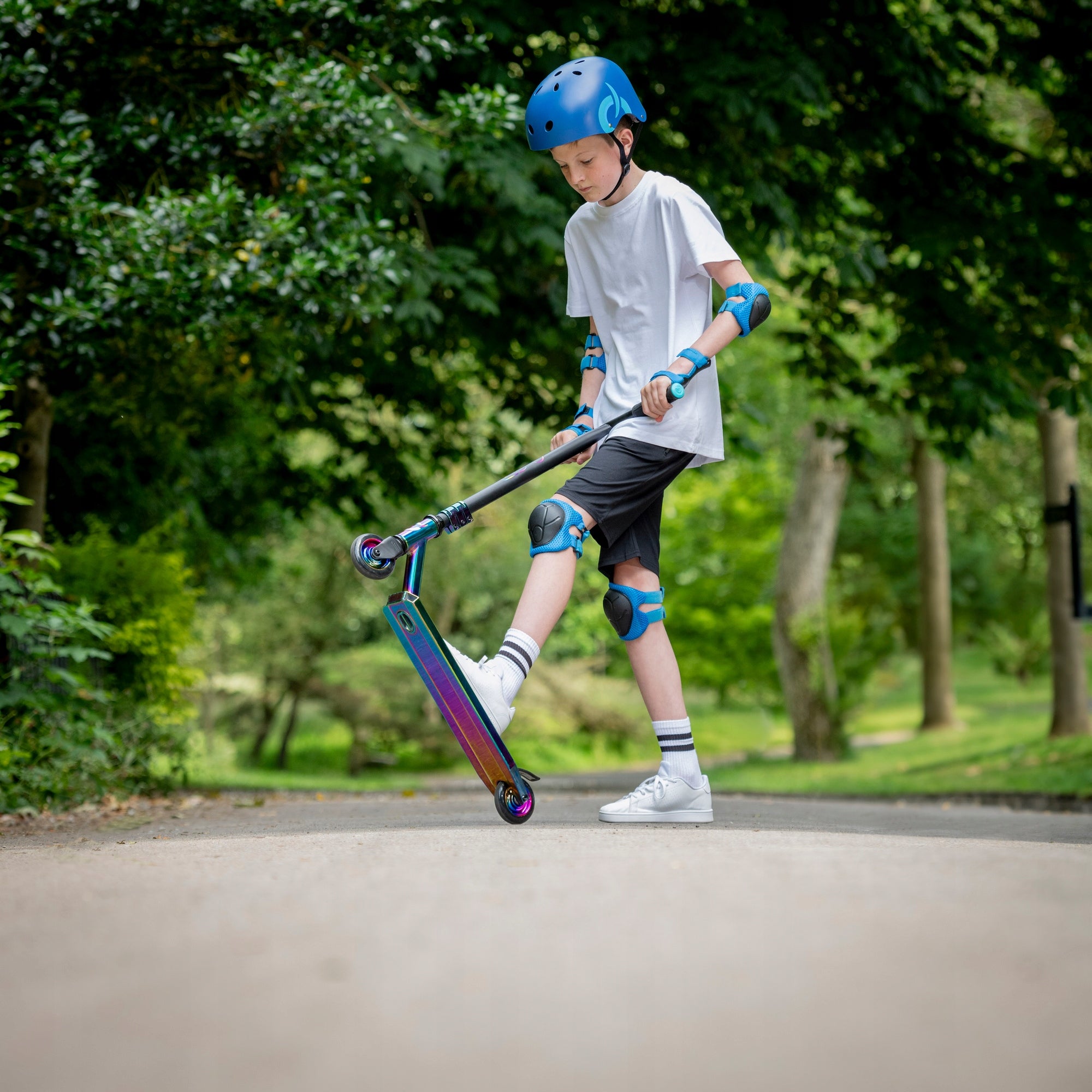 PERFORMANCE SCOOTER FOR CHILDREN TWO-WHEELED NEON STUNT SCOOTER EVO 6+ Packaging status original