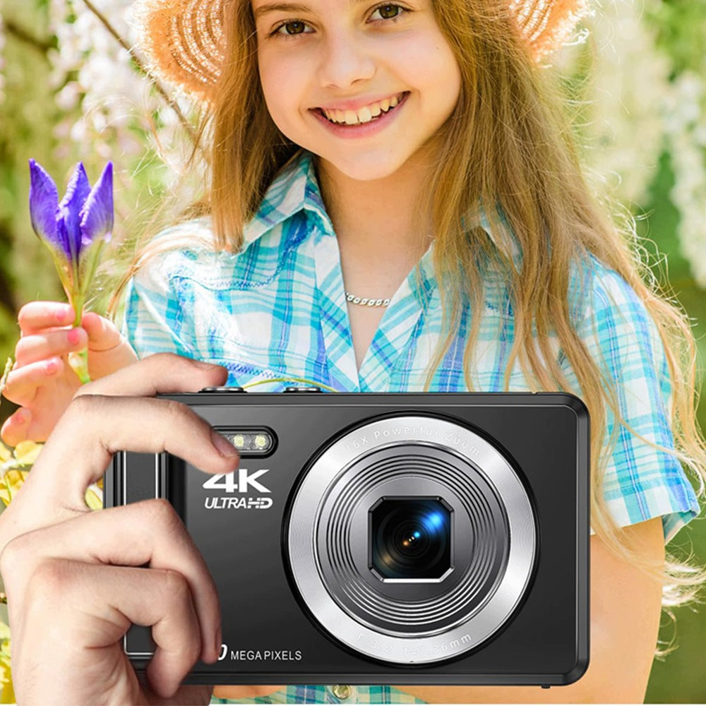 PORTABLE DIGITAL CAMERA 4K 64MP 16X ZOOM AUTO FOCUS Packaging status original