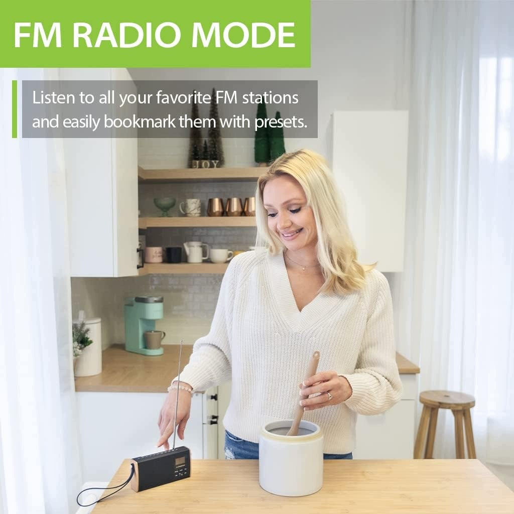 PORTABLE RADIO FM BLUETOOTH 4IN1 CARD SD BATTERY 8H Brand no brand