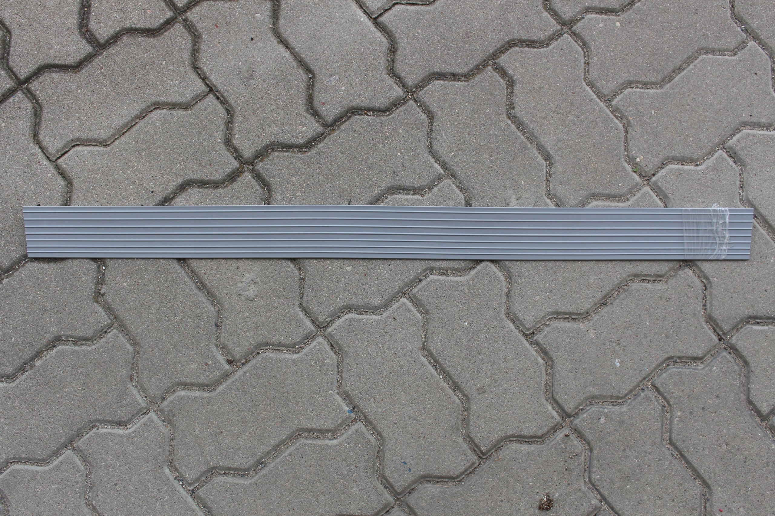 PORTABLE THRESHOLD RAMP WITH PVC 2 CM 800KG UNIVERSAL Manufacturer code LIEKU