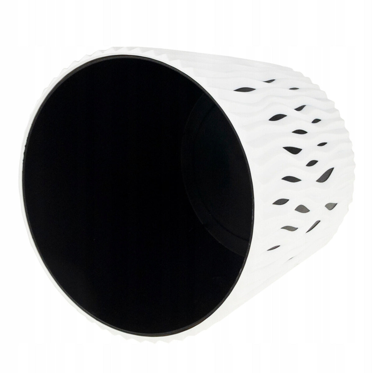 POT DECORATIVE COVER OPENWORK 16CM SANDY ROUND WHITE WITH INSERT Manufacturer code DONICZKA SANDY Z WKŁADEM DSR160-S449