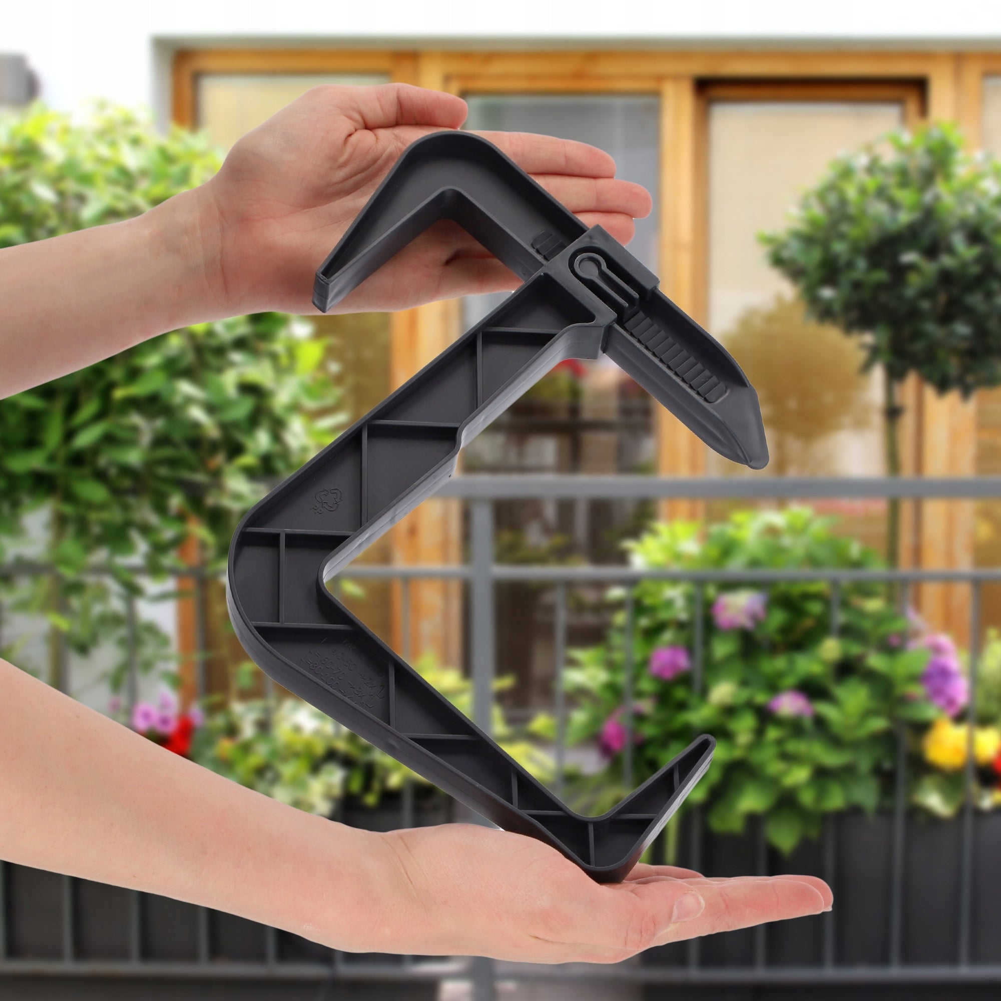 POT HOLDER BALCONY BOX HOOK FOR BOXES SET OF 3 EAN (GTIN) 5903699431658