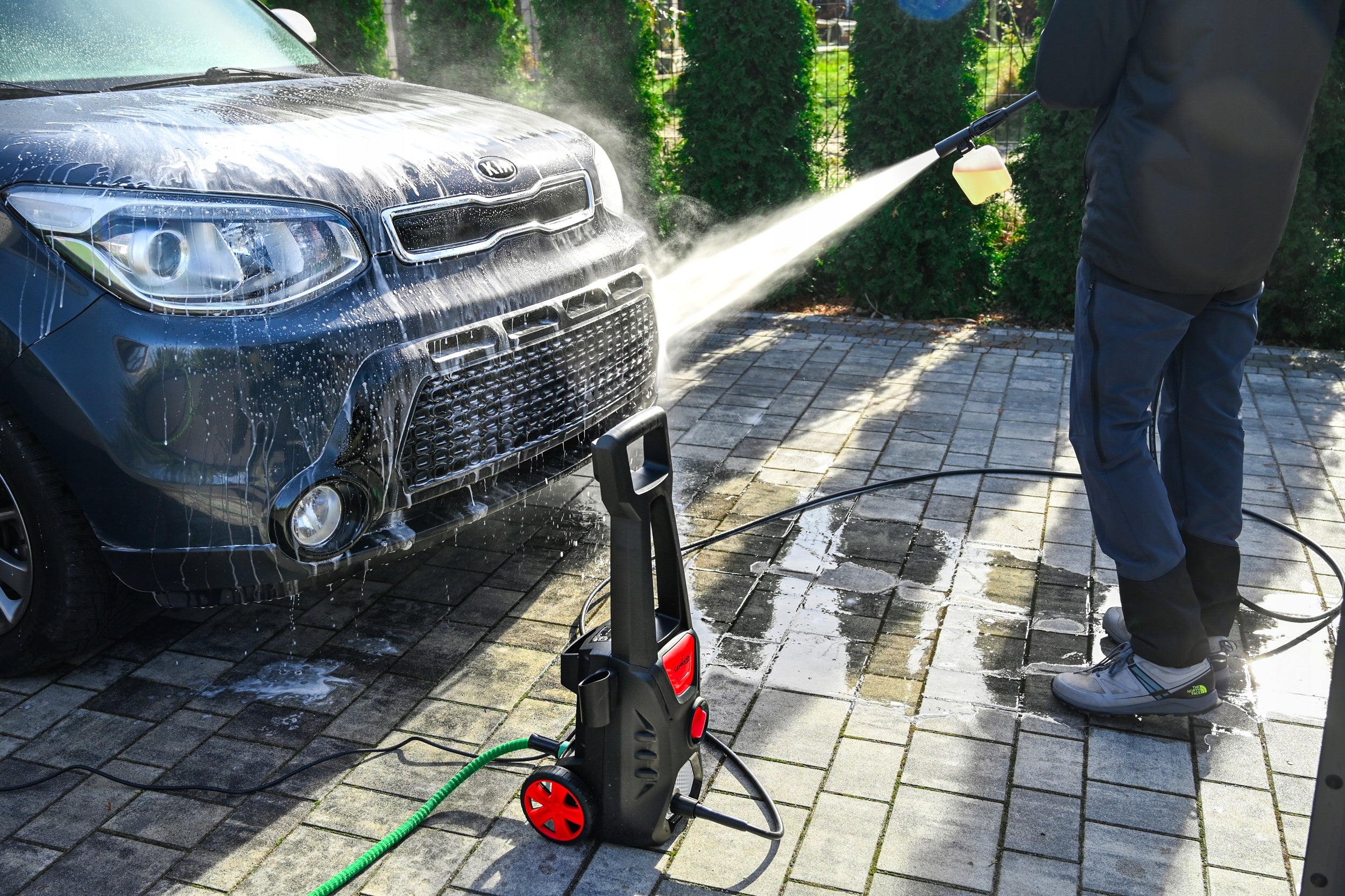 POWERFUL SELF-SUCTION PRESSURE WASHER 230BAR FOAMER SET BRUSH + PATIO Manufacturer code MYJKA CIŚNIENIOWA LEHMANN JUKON PATIO SET
