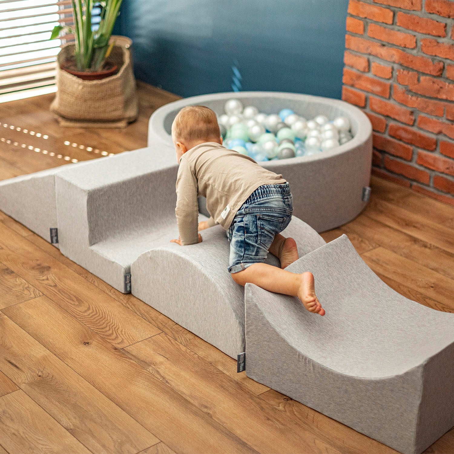 PPZP-KW30D-125 Foam square toys swimming pool 300 balls Kid's age 12＋ months
