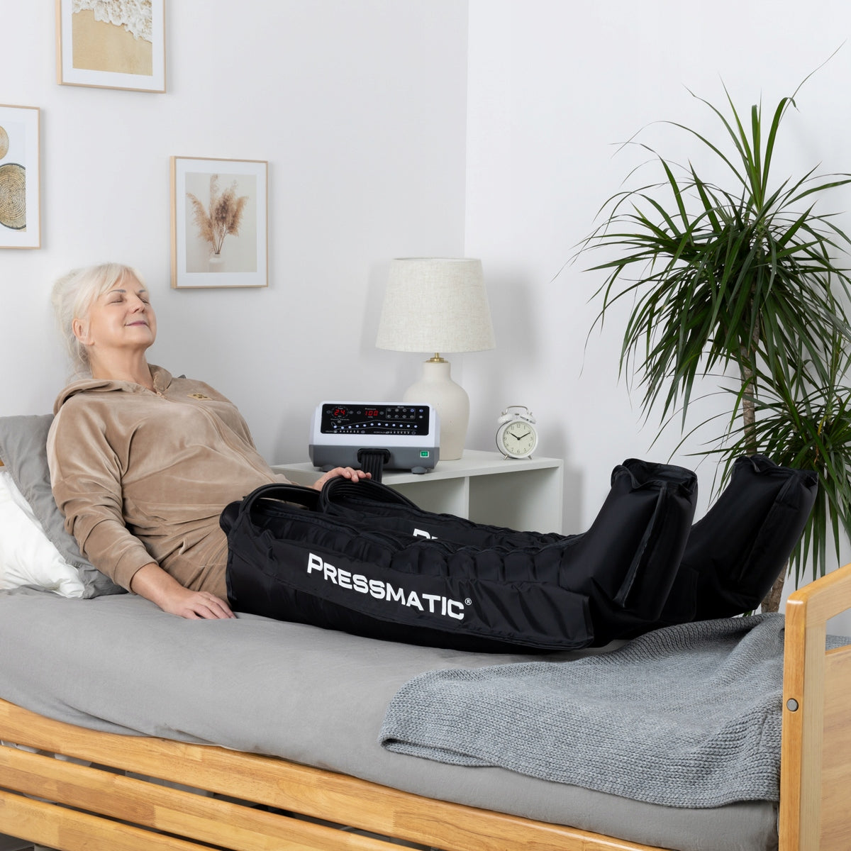 PRESSMATIC Leg Cuff XL - 12-Chamber OVERLAPPED for Pre-Therapy Brand Pressmatic