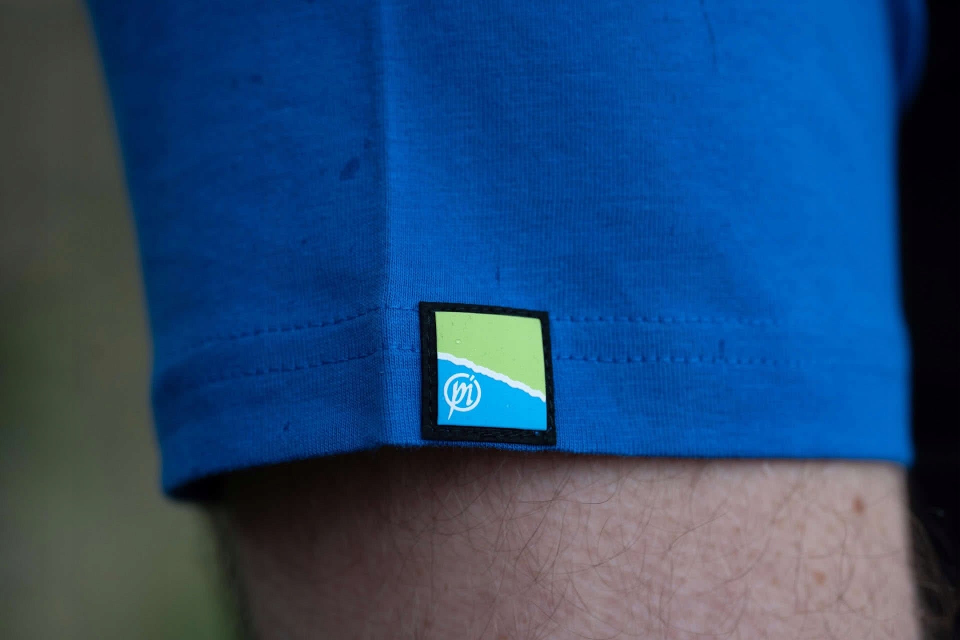 PRESTON LIGHTWEIGHTRAGLAN T-SHIRT - SMALL Packaging status original