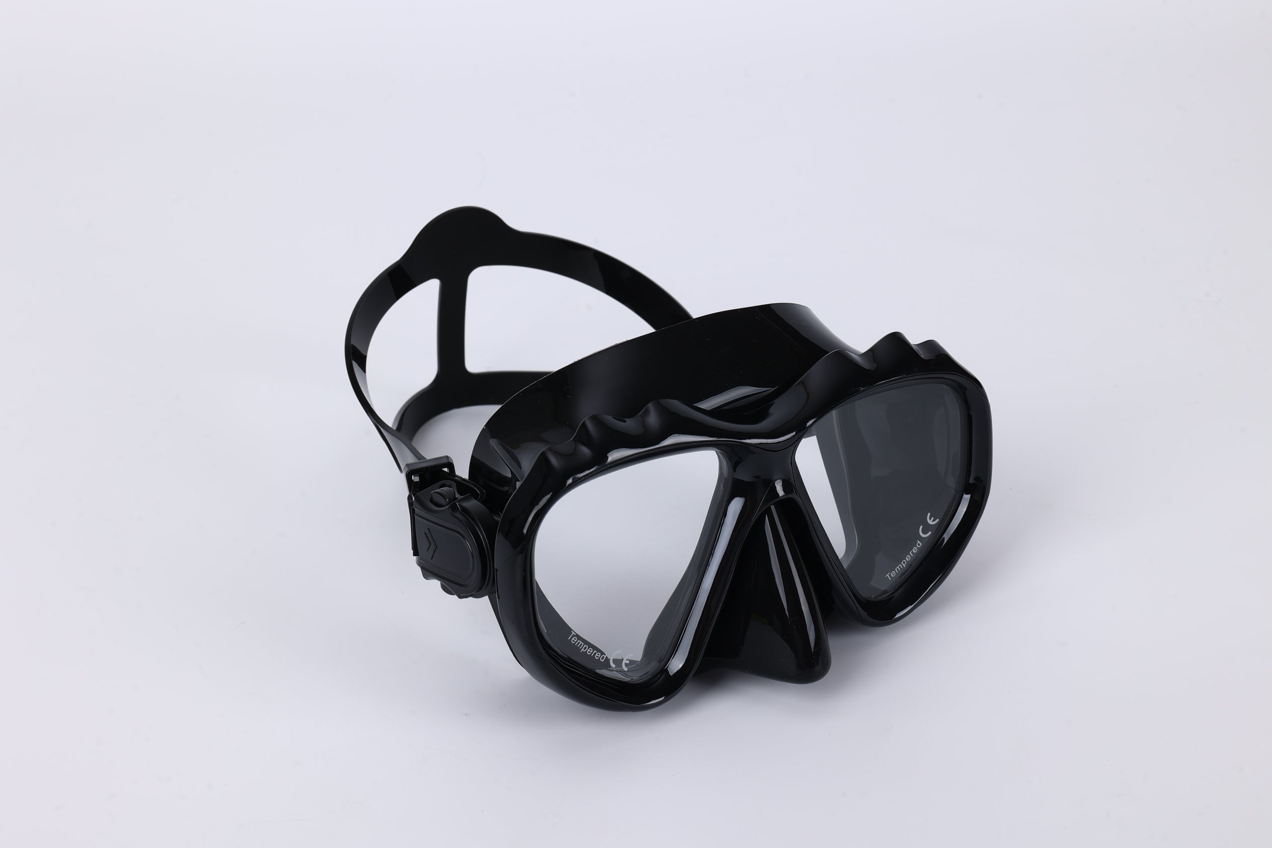 PROFESSIONAL DIVING MASK PERFECT TIGHT BLACK FOR SUMMER Model MASKA DO NURKOWANIA