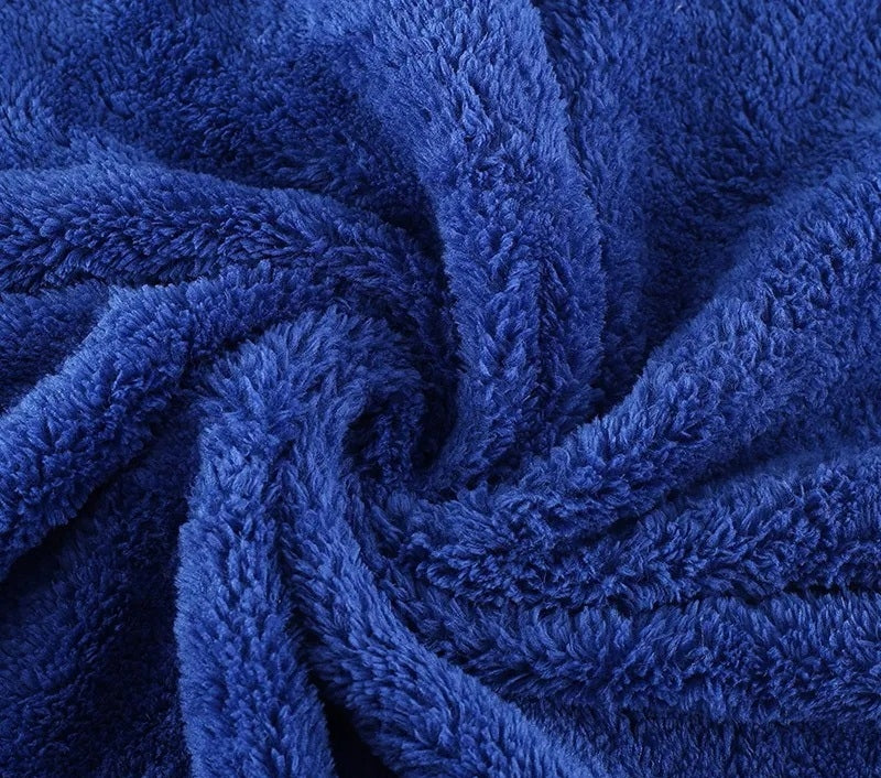 PROFESSIONAL PREMIUM MICROFIBER DETAILING TOWEL SEAMLESS 40x40 600g/m2 EAN (GTIN) 5903794422223