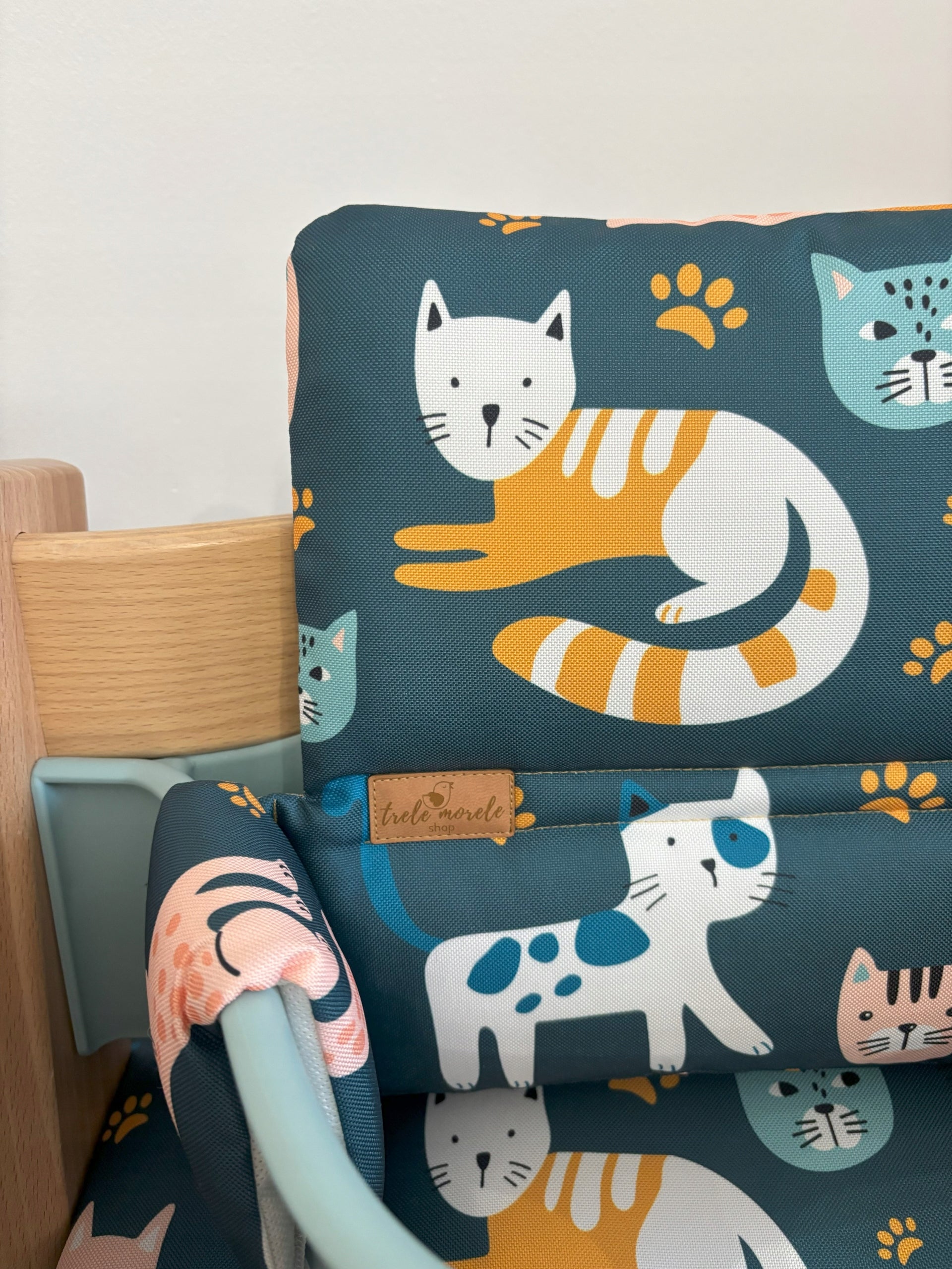 PROMOTION waterproof pillows for Stokke Tripp Trapp 2in1 cats Packaging status original