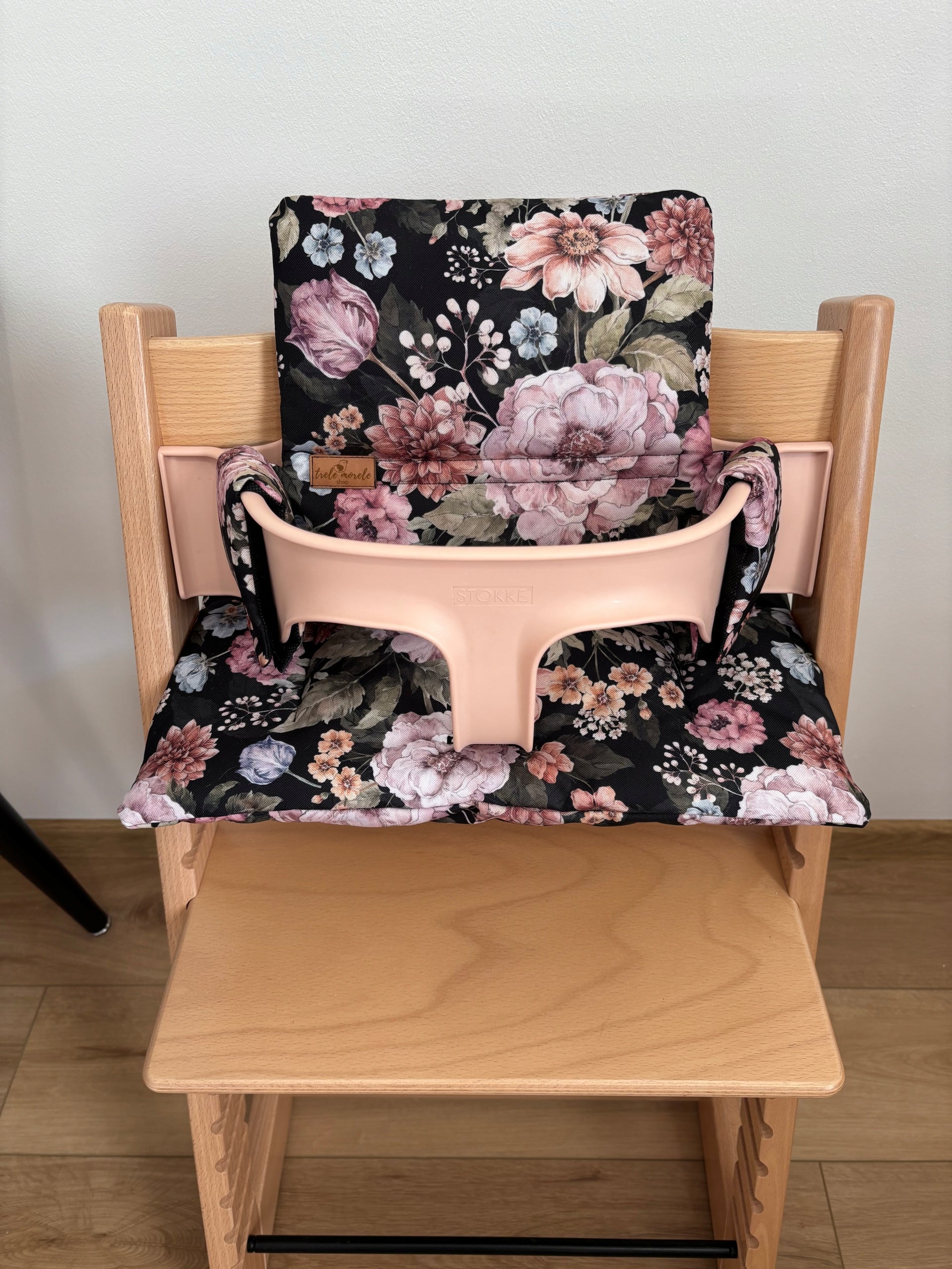 PROMOTION waterproof pillows for Stokke Tripp Trapp 2in1 flowers on black Brand no brand