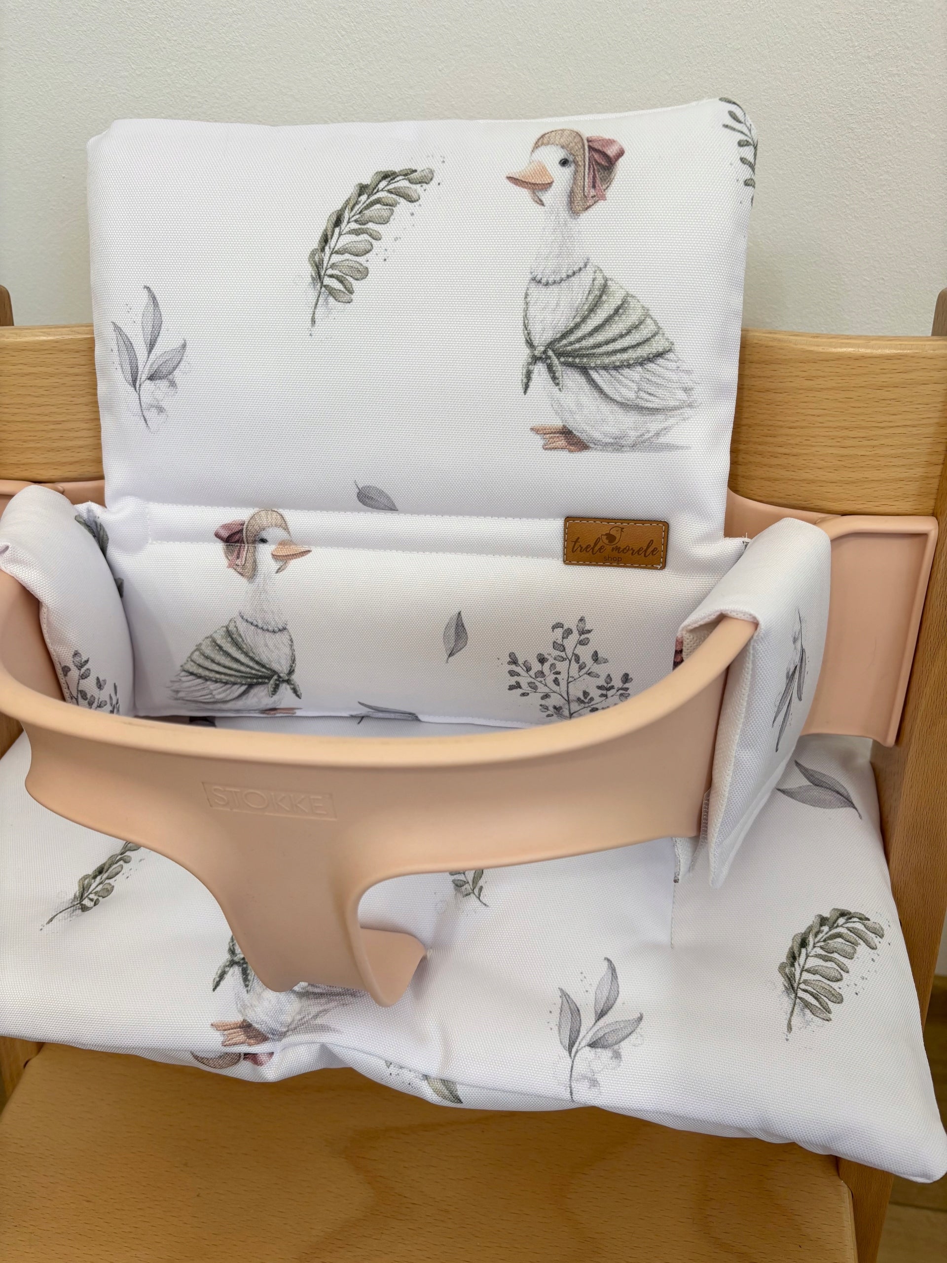 PROMOTION waterproof pillows for Stokke Tripp Trapp 2in1 goose on white