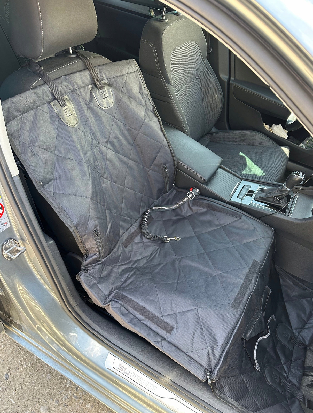 PROTECTIVE 2in1 CAR SEAT CAR TRANSPORTER for dog seat + belt Product height 150 cm