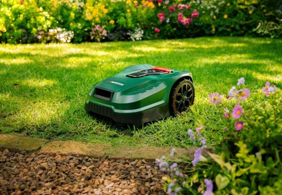 Parkside X 20 V mowing robot with battery and charging station Batteries included yes