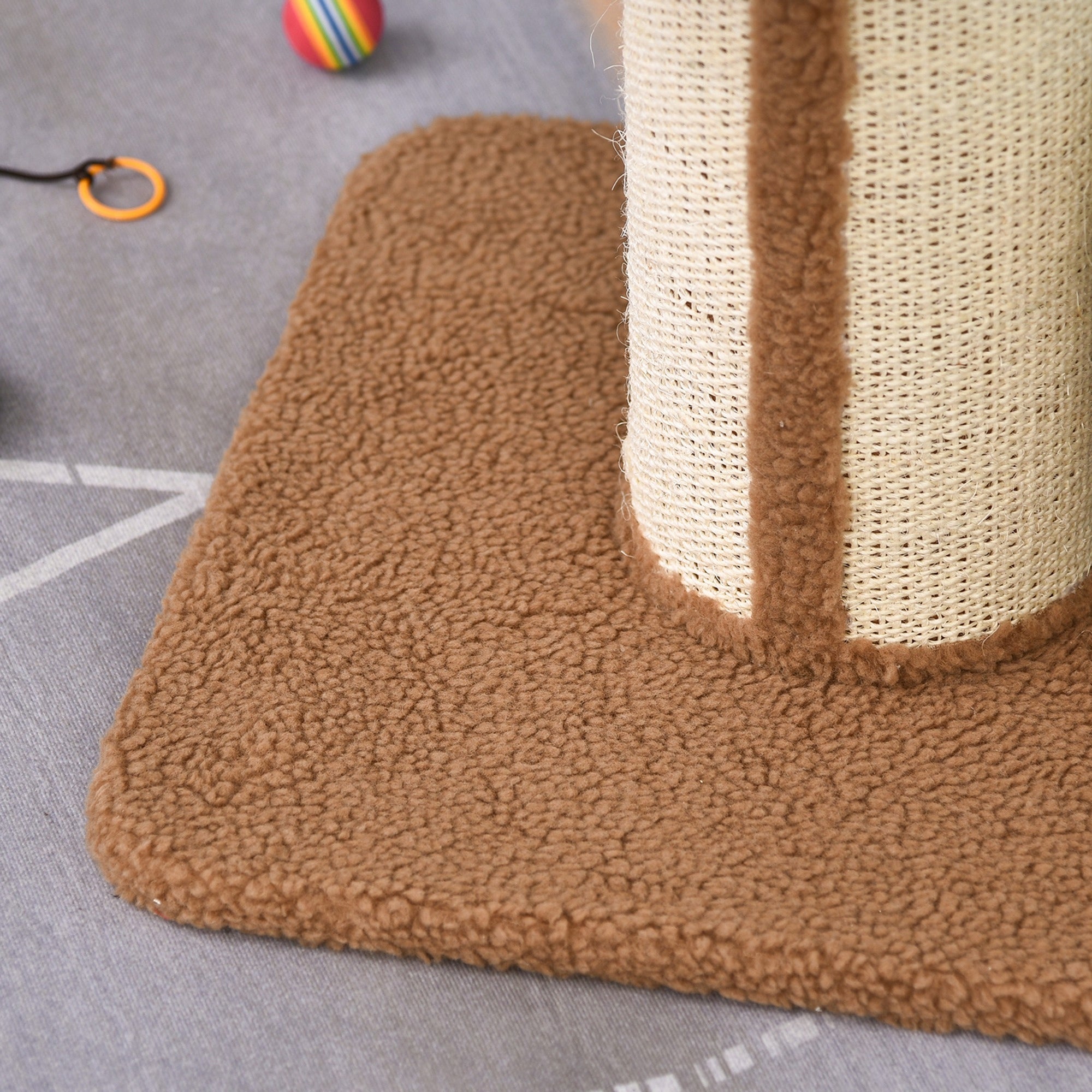 PawHut Cat scratcher for play with sisal platform plush, height 91cm brown Color brown