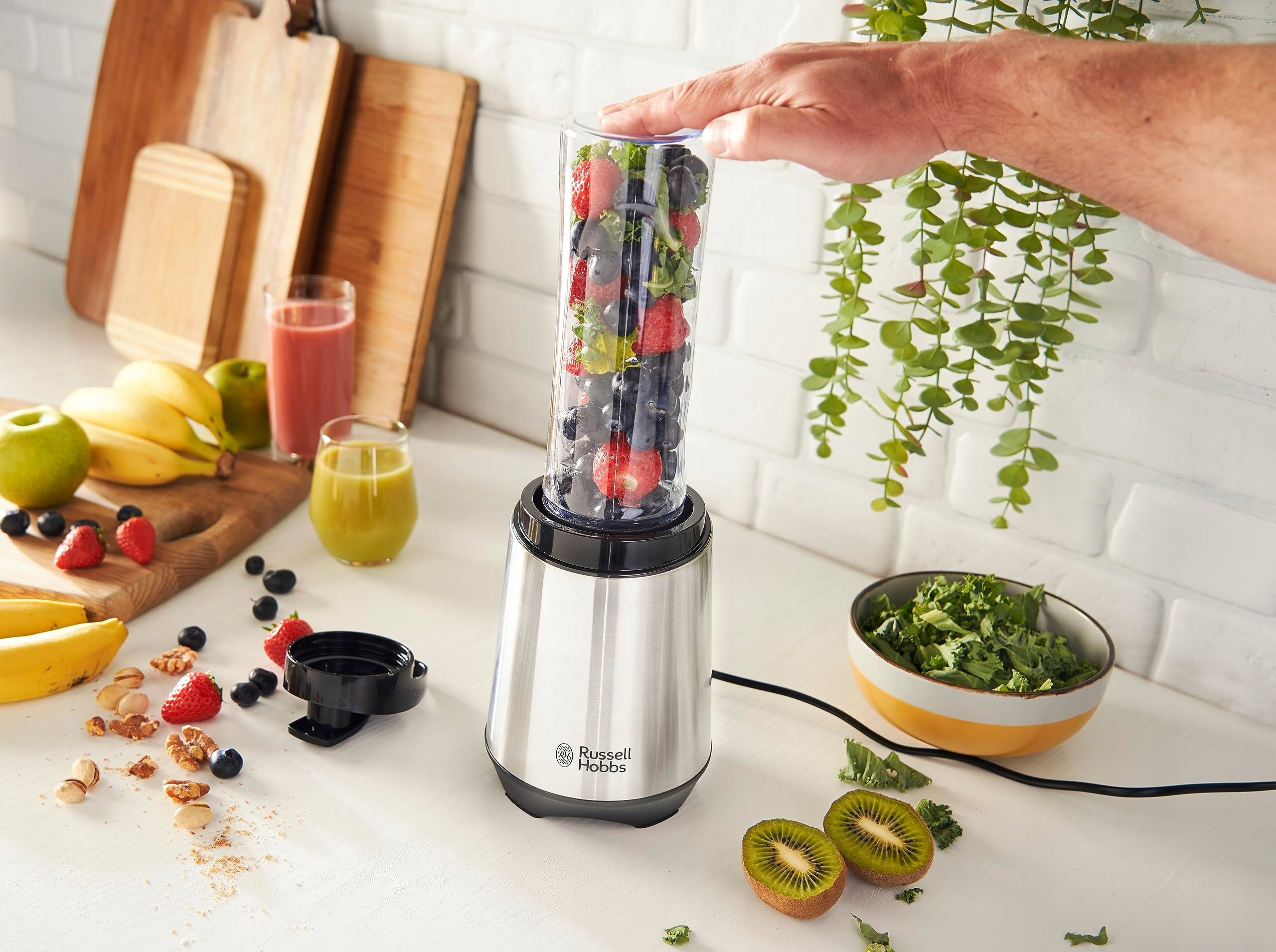Personal blender Russell Hobbs 23472-56 Mix&Go 300W 600ml Brand Russell Hobbs