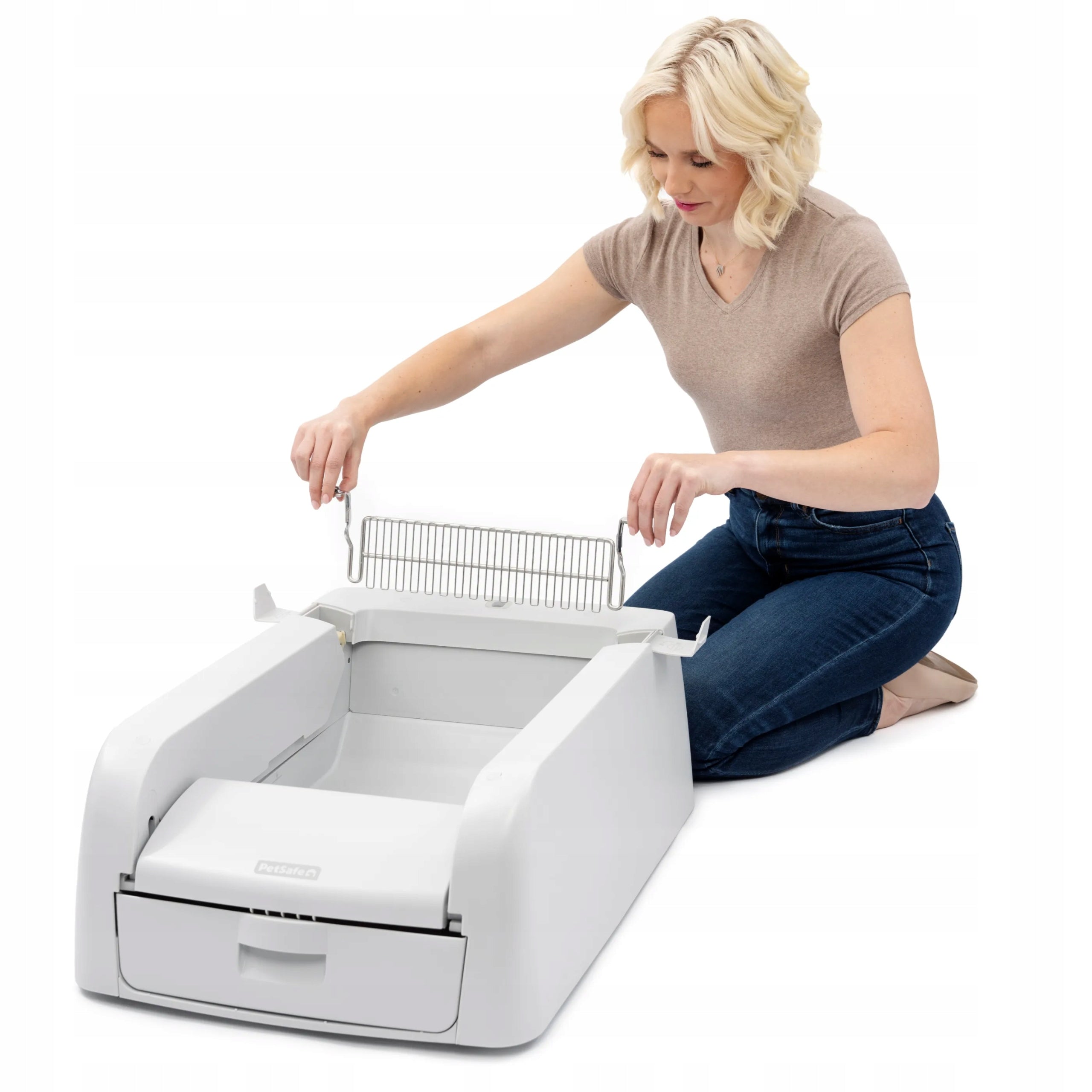 PetSafe Scoop Free self-cleaning litter box for cat, with motion sensor Brand PetSafe