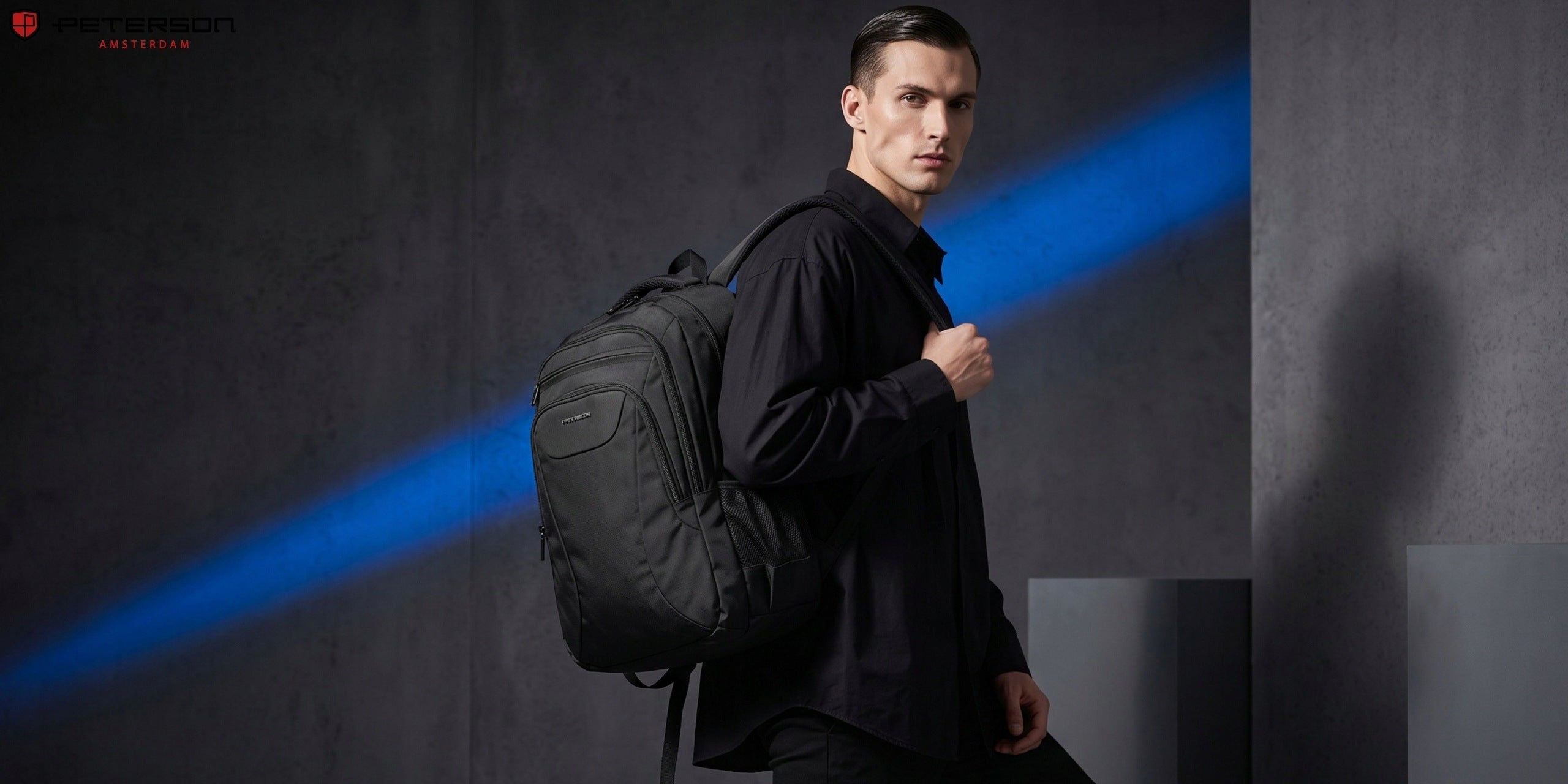 Peterson backpack for school city work elegant black ergonomic Packaging status original