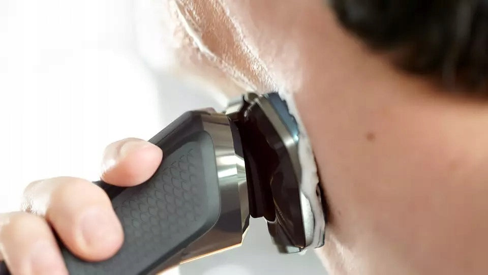 Philips Elektrický holicí strojek pro mokré a suché holení S7786/55 Brand Philips