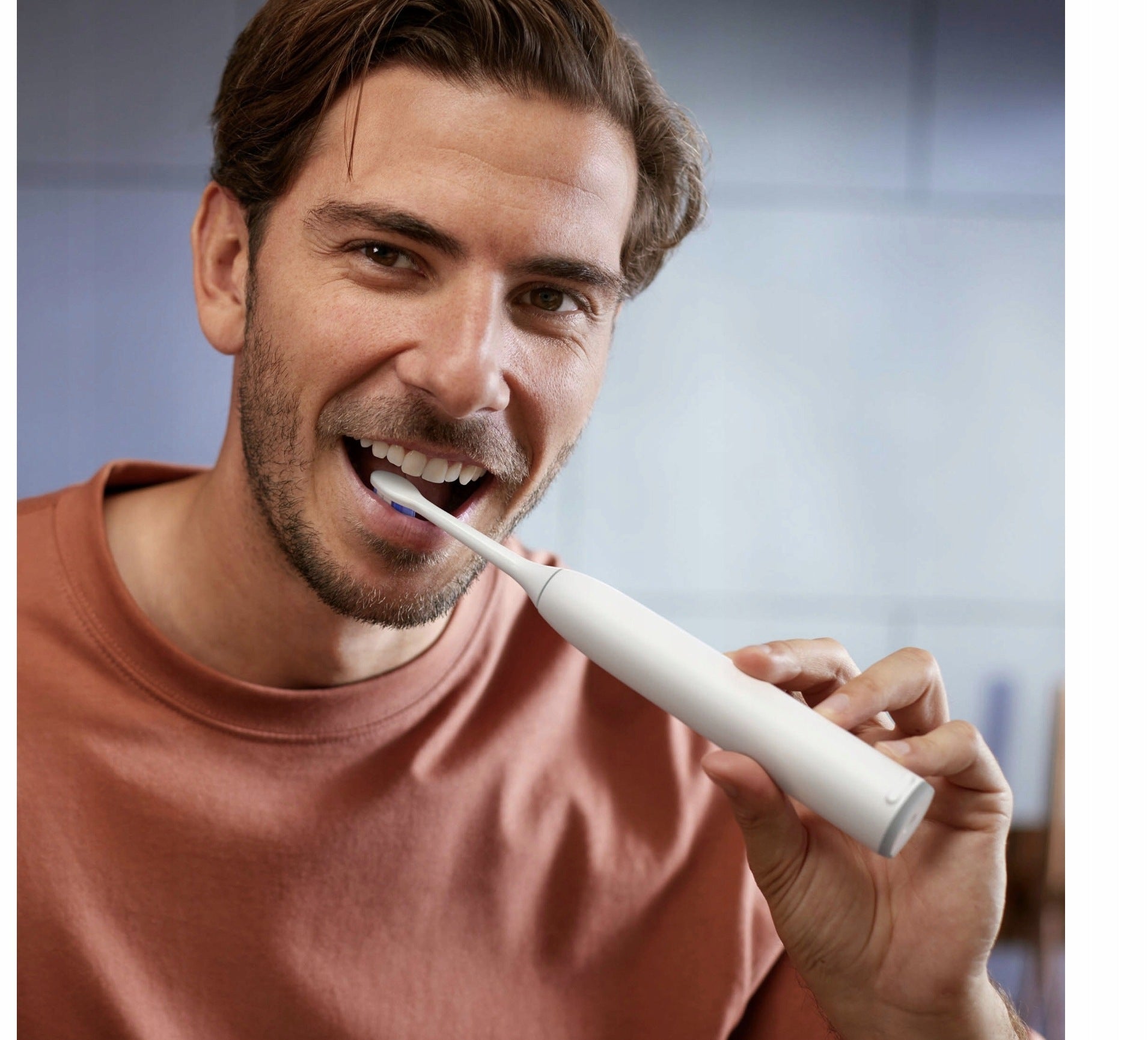 Philips Sonicare 6100 white sonic toothbrush Brand Philips