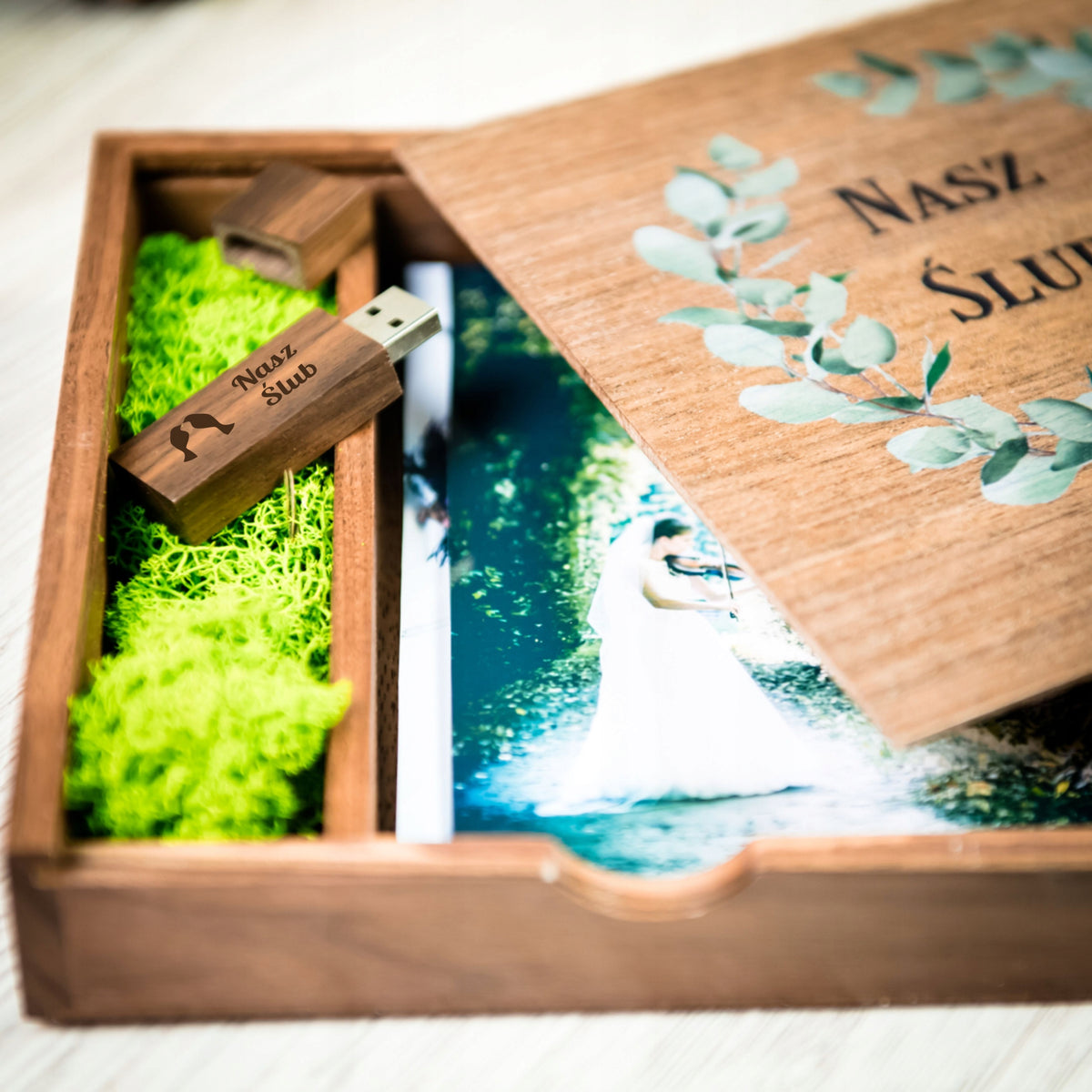 Photo box + print + 2 GB flash drive Wedding Color brown
