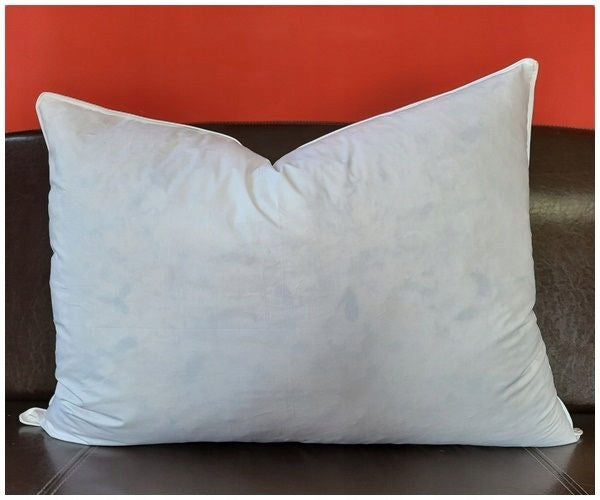 Pillow with feathers 70x90 2 kg WHITE EAN (GTIN) 5907080490583