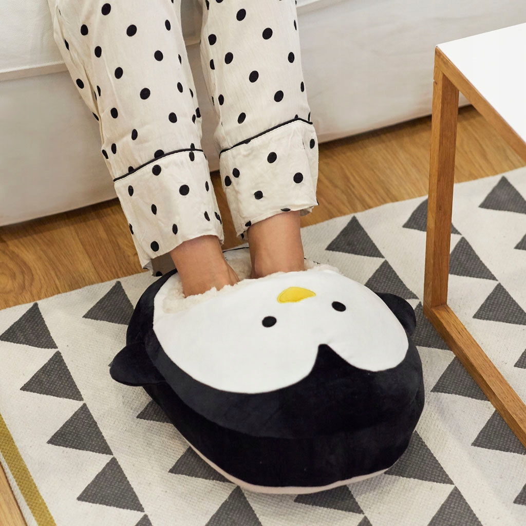Pingu Foot Warmer - soft foot warmer, white and black, polyester Balvi Medical device no