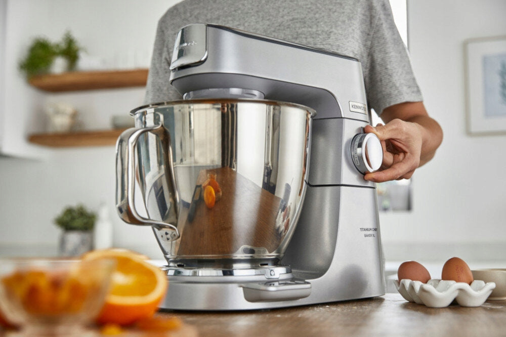 Planetary robot KENWOOD Titanium Chef Baker XL 1200W blender weight 2 bowls Power rating 1200 W