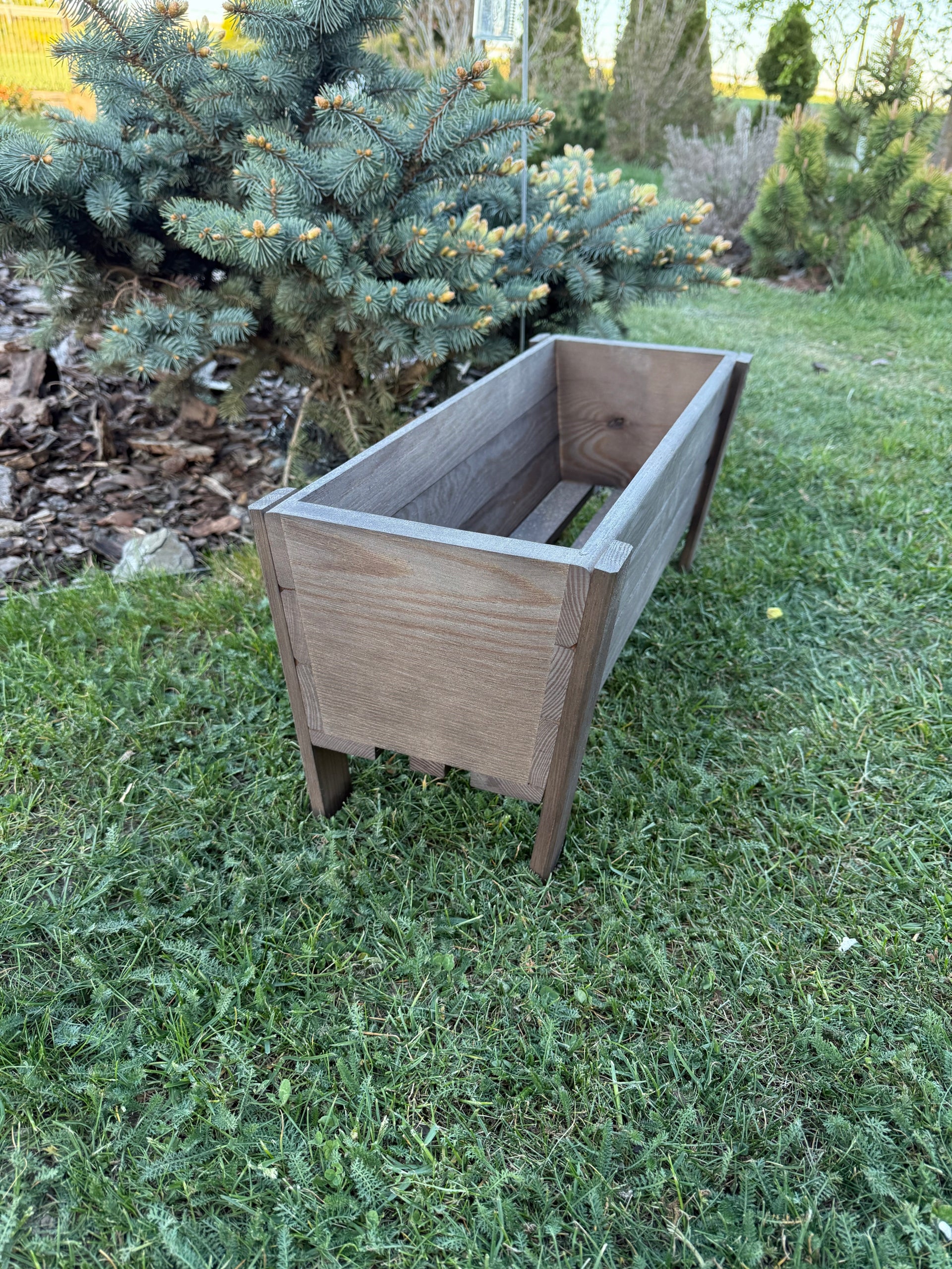 Planter flowerbed wooden color venge with insert 50cm Manufacturer code 01