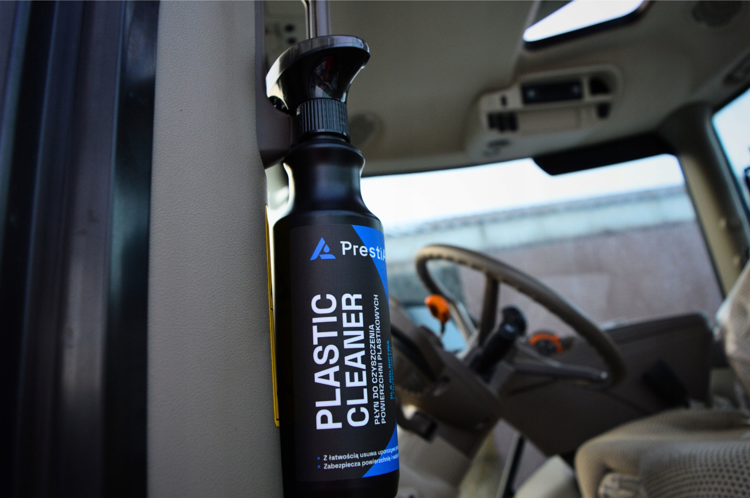 Plastic Cleaner CLEAN PLASTICS 500ML Packaging status original