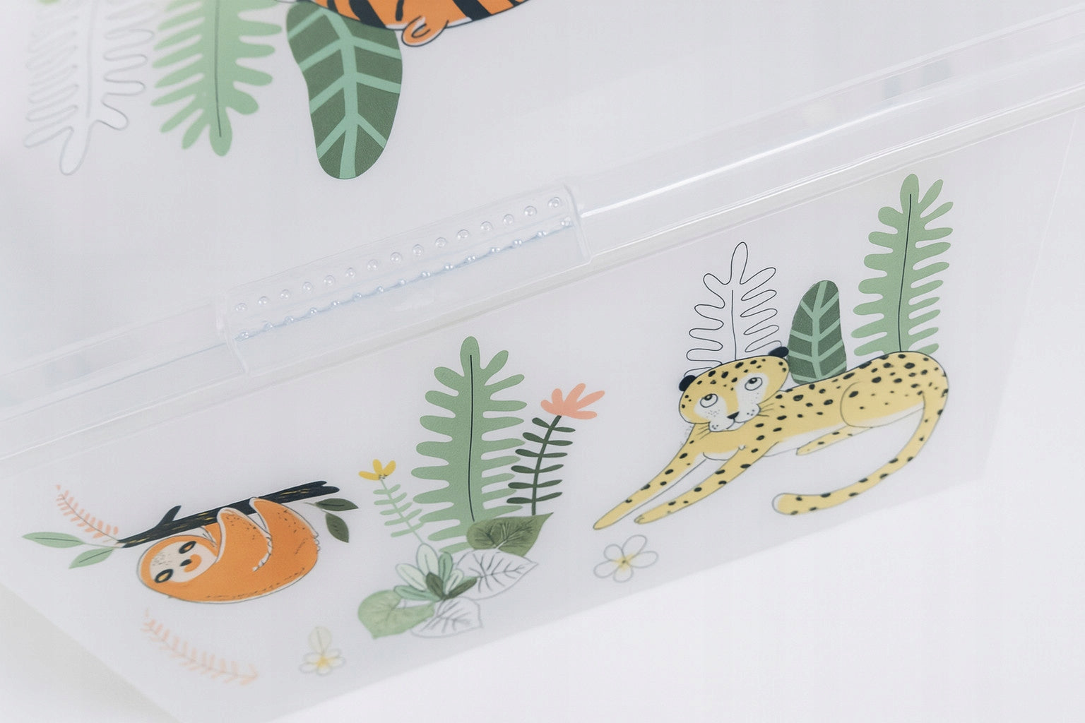 Plastic container 18l 40x34x17 transparent with animal print Brand Actuel