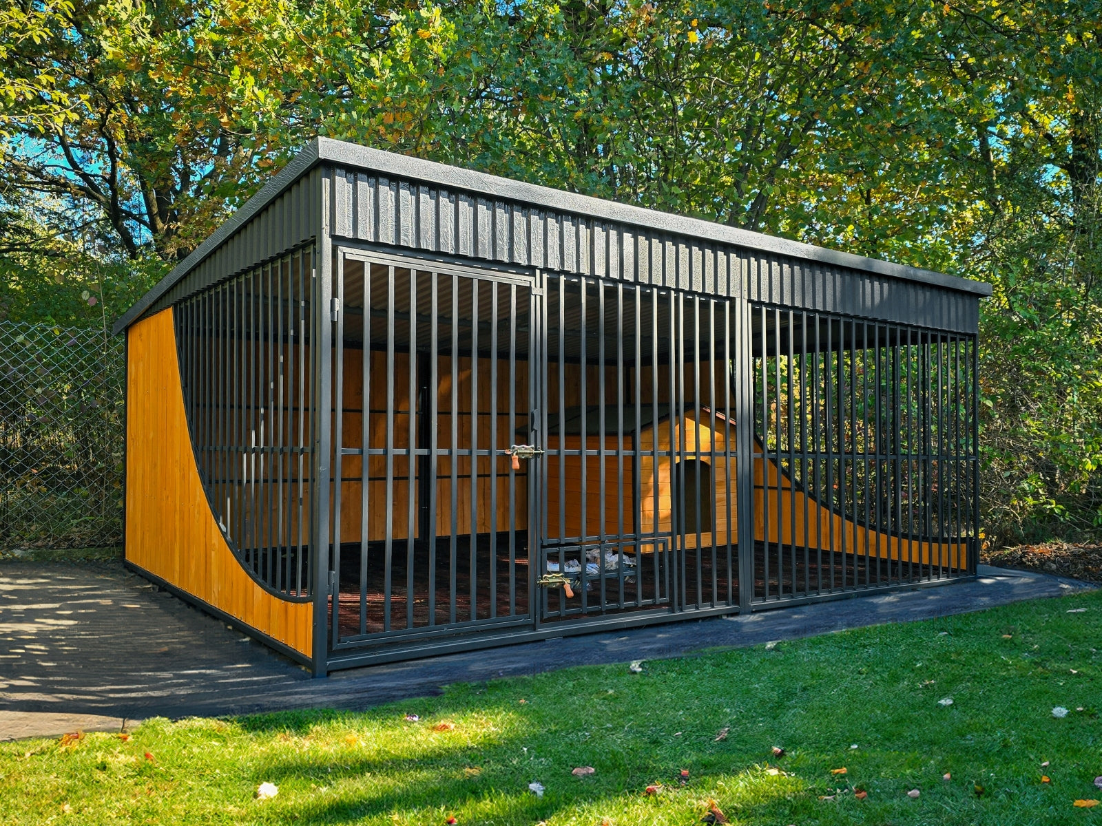 Playpen for big dog 4x2,5m Premium, graphite and golden oak, without kennel and floor Material of manufacture powder steel