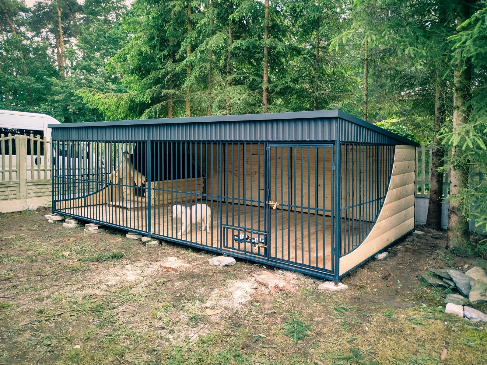 Playpen for large dogs 6x3m with wall and floor, imitation BALI Manufacturer code k-bali