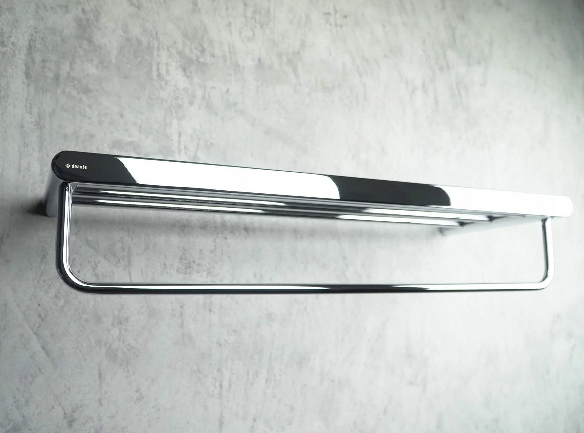 Deante Badezimmerregal Rund, 12,1x62,8x22,6 cm 