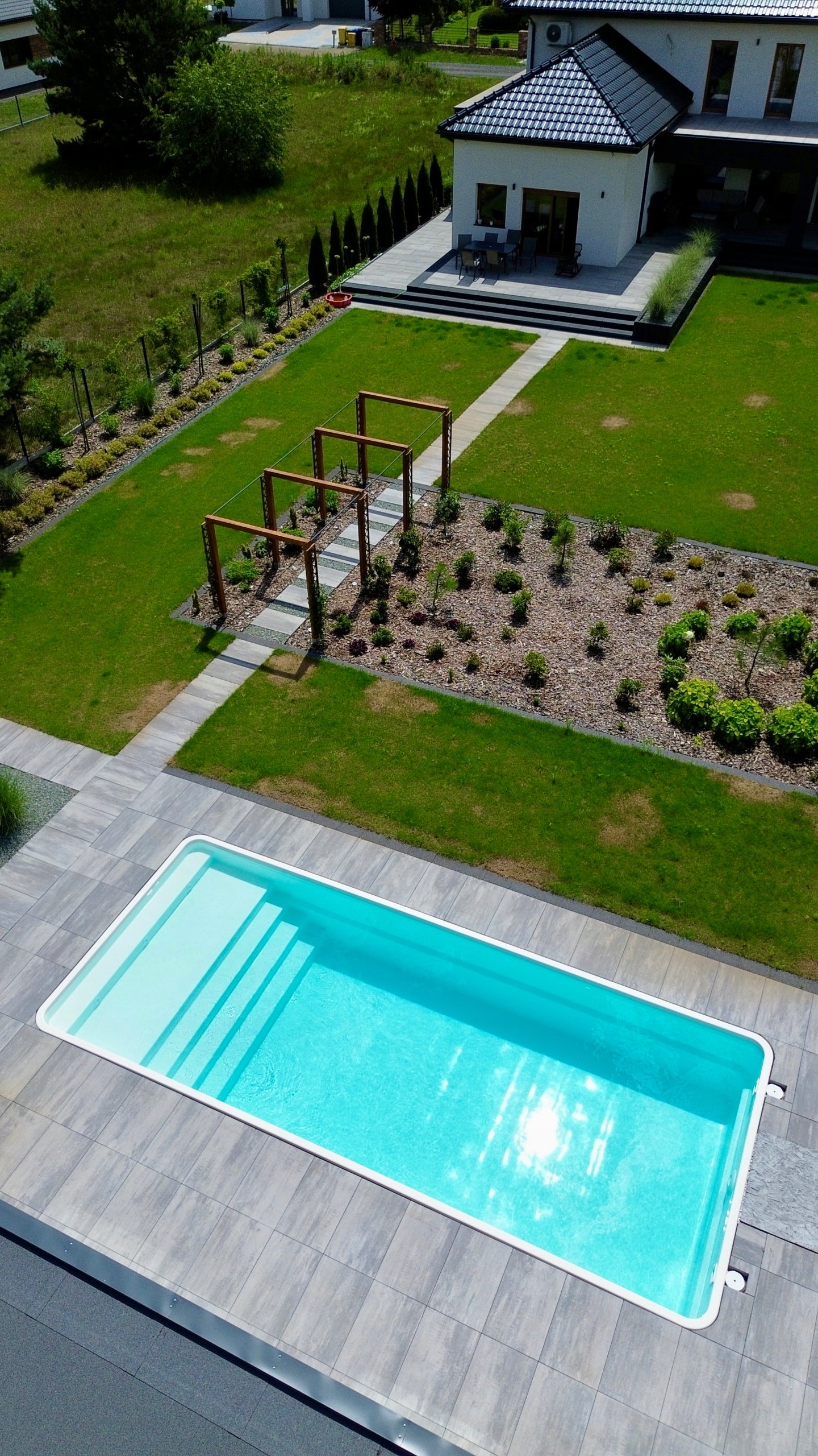 Polyester garden pool 8.7x3.7x1.55 CARBON/ARAMID dug-in MANUFACTURER Manufacturer code Lofi