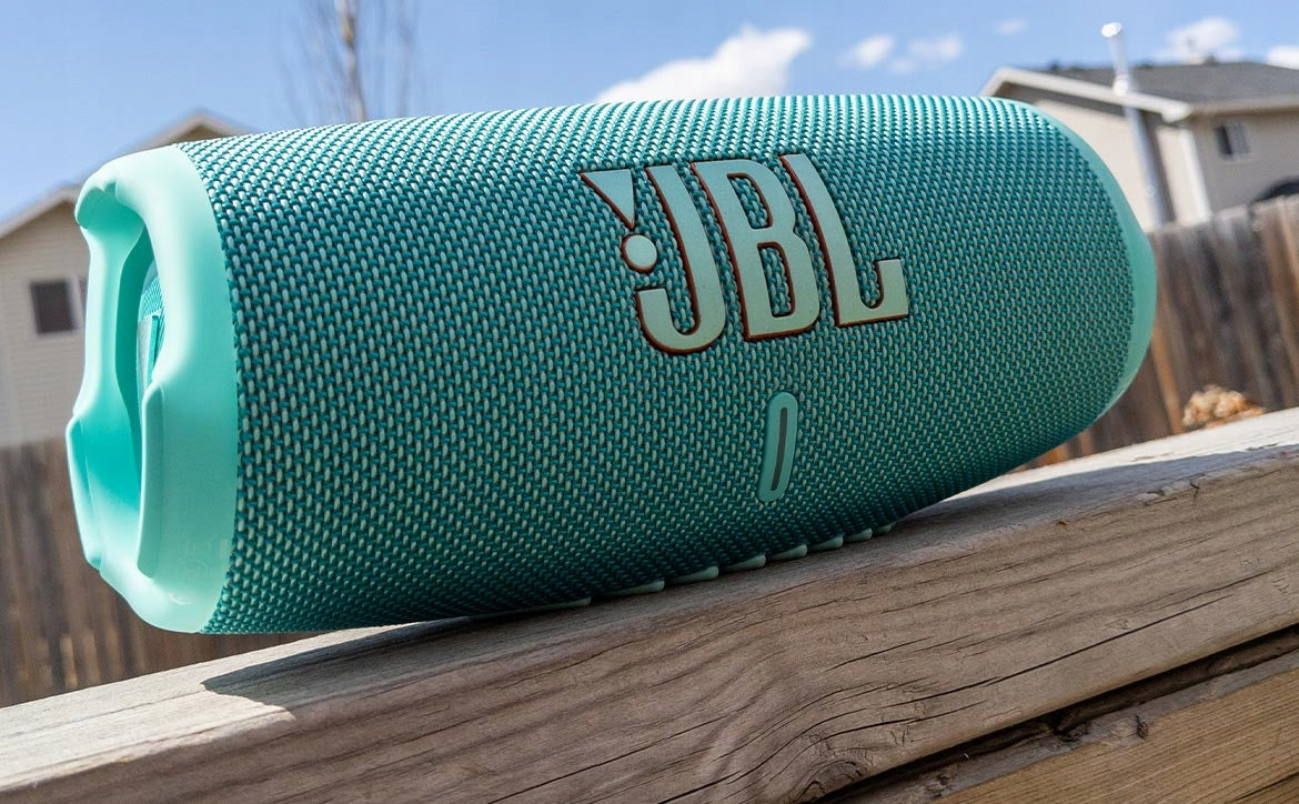 Portable speaker JBL Charge 5 green 30 W Manufacturer code JBLCHARGE5TEAL