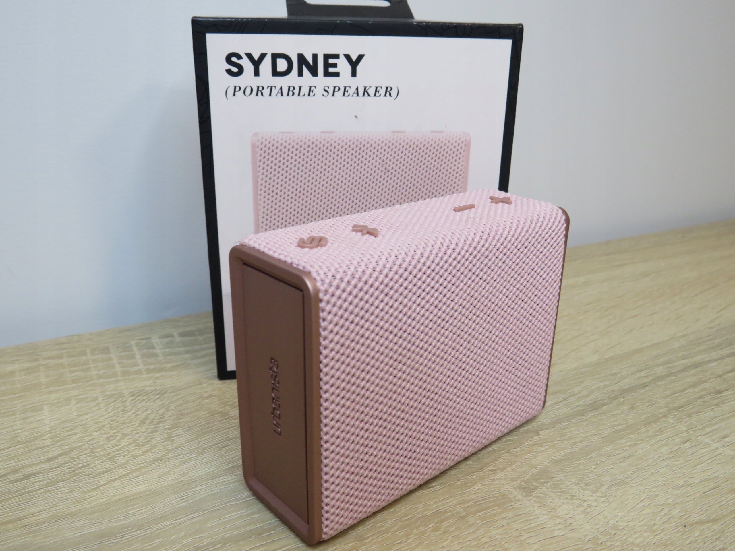 Portable speaker Urbanista SYDNEY pink EAN (GTIN) 7350088302835