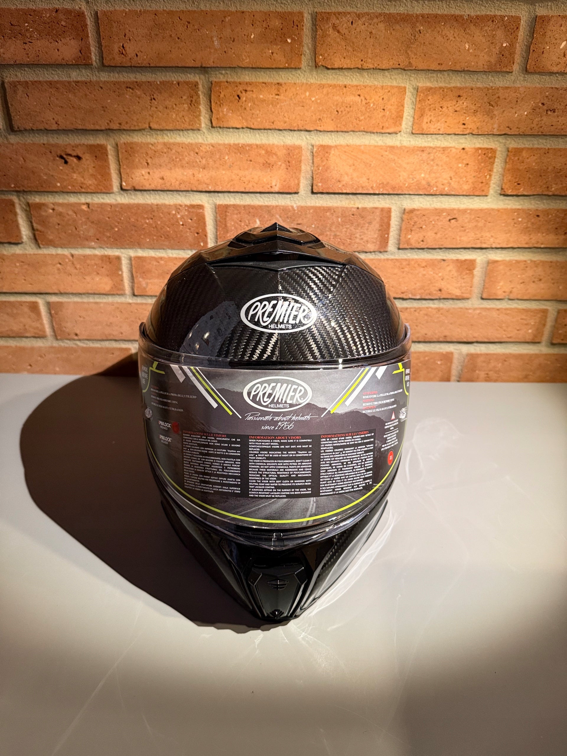 Premier Helmets Legacy GT Carbon XXL Packaging status original