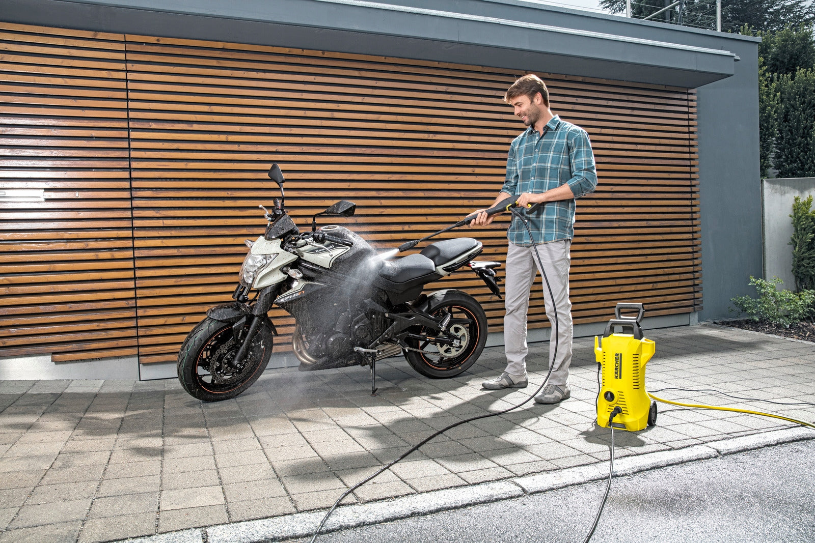 Pressure washer Karcher K2 Premium Power Control 110 bar for home and garden EAN (GTIN) 4054278604077