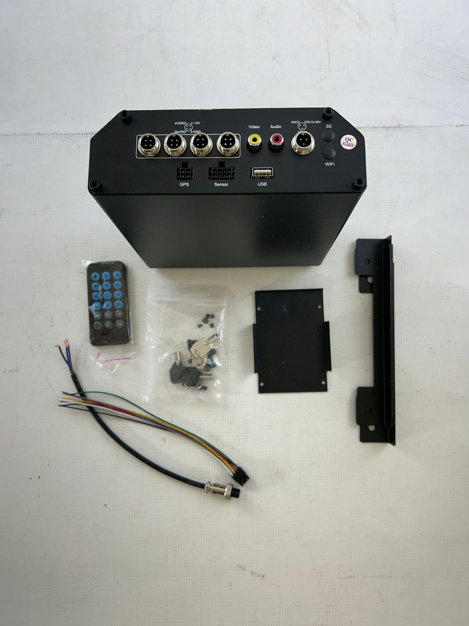 Professional Car Driving DVR Support Up to 4 AHD 4PIN Cameras Manufacturer code NVOX DVR7G VT USB