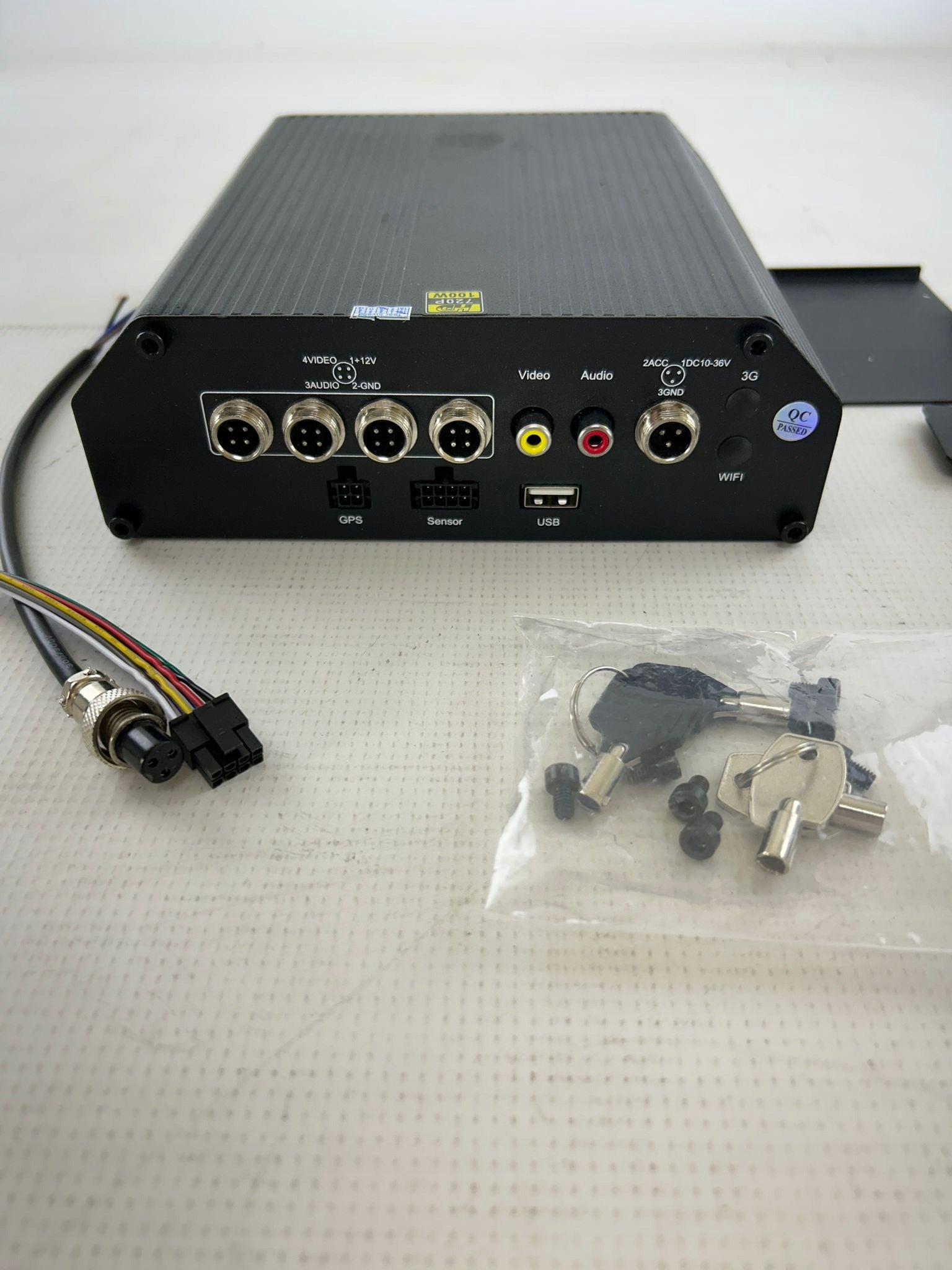 Professional Car Driving DVR Support Up to 4 AHD 4PIN Cameras