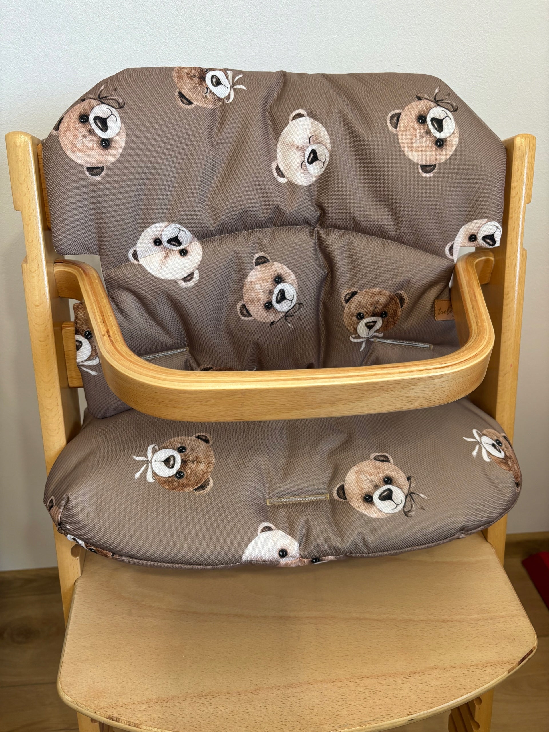 Promotion of pillows for Bebe Confort Timba Safety 1st bears chocolate Brand no brand