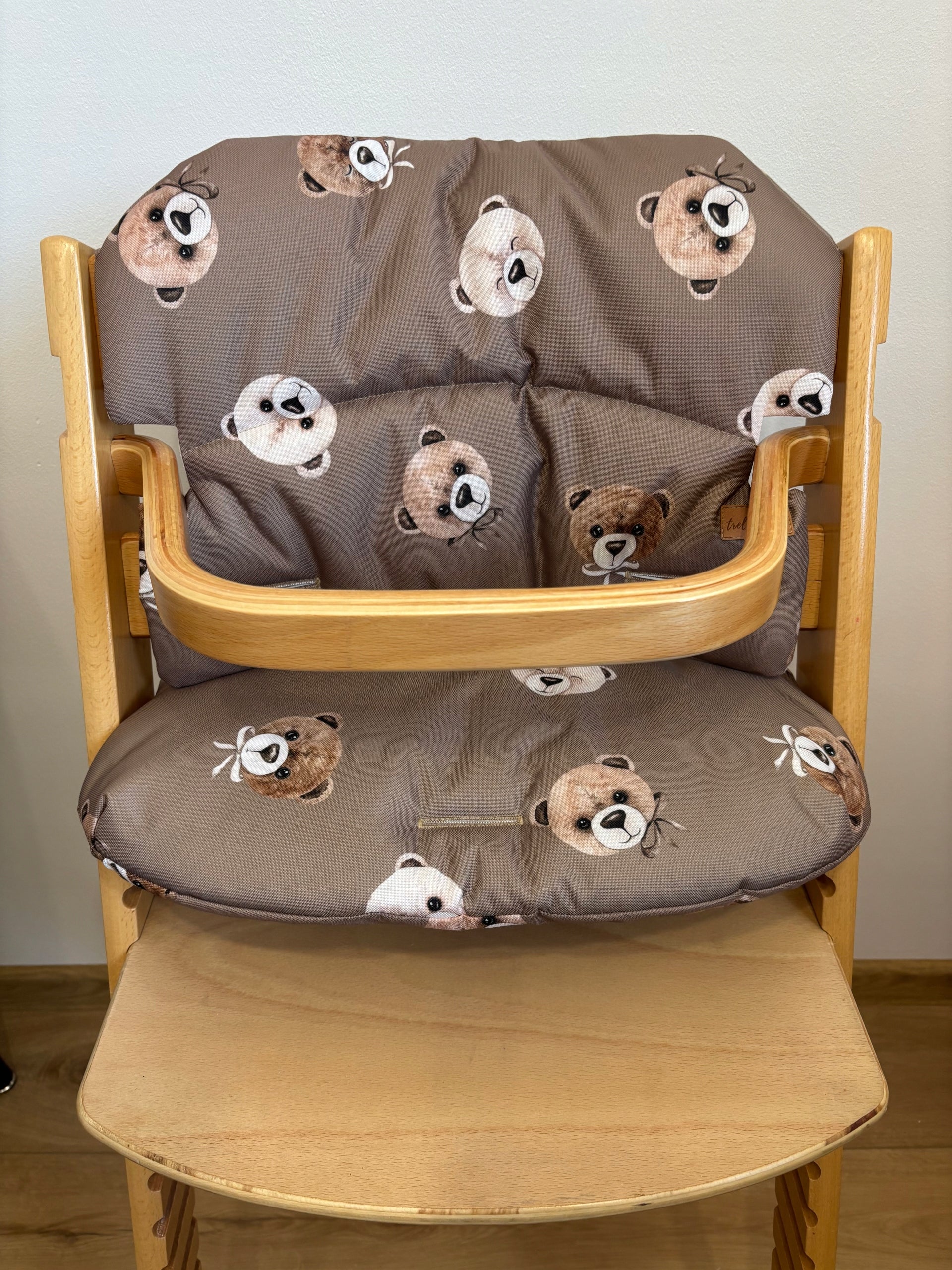 Promotion of pillows for Bebe Confort Timba Safety 1st bears chocolate Packaging status original