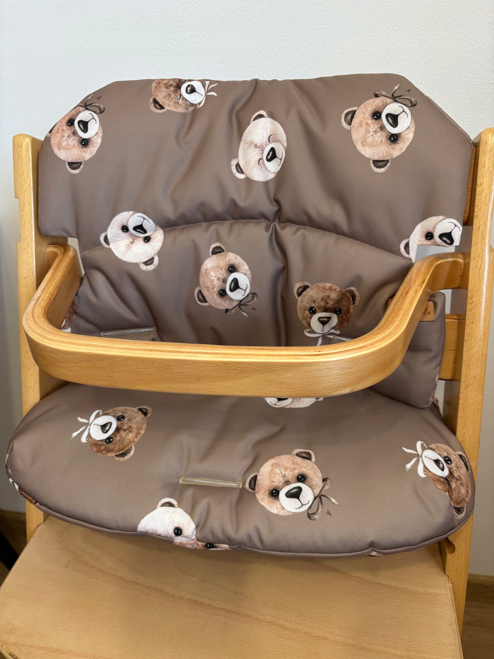 Promotion of pillows for Bebe Confort Timba Safety 1st bears chocolate