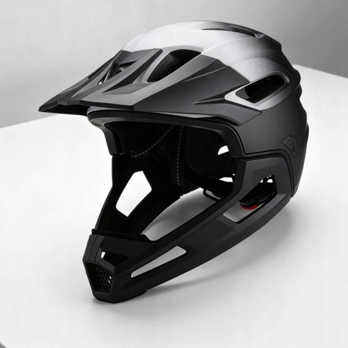 Protective Adult Cycling Headgear Detachable Chin Guard Helmet Black White