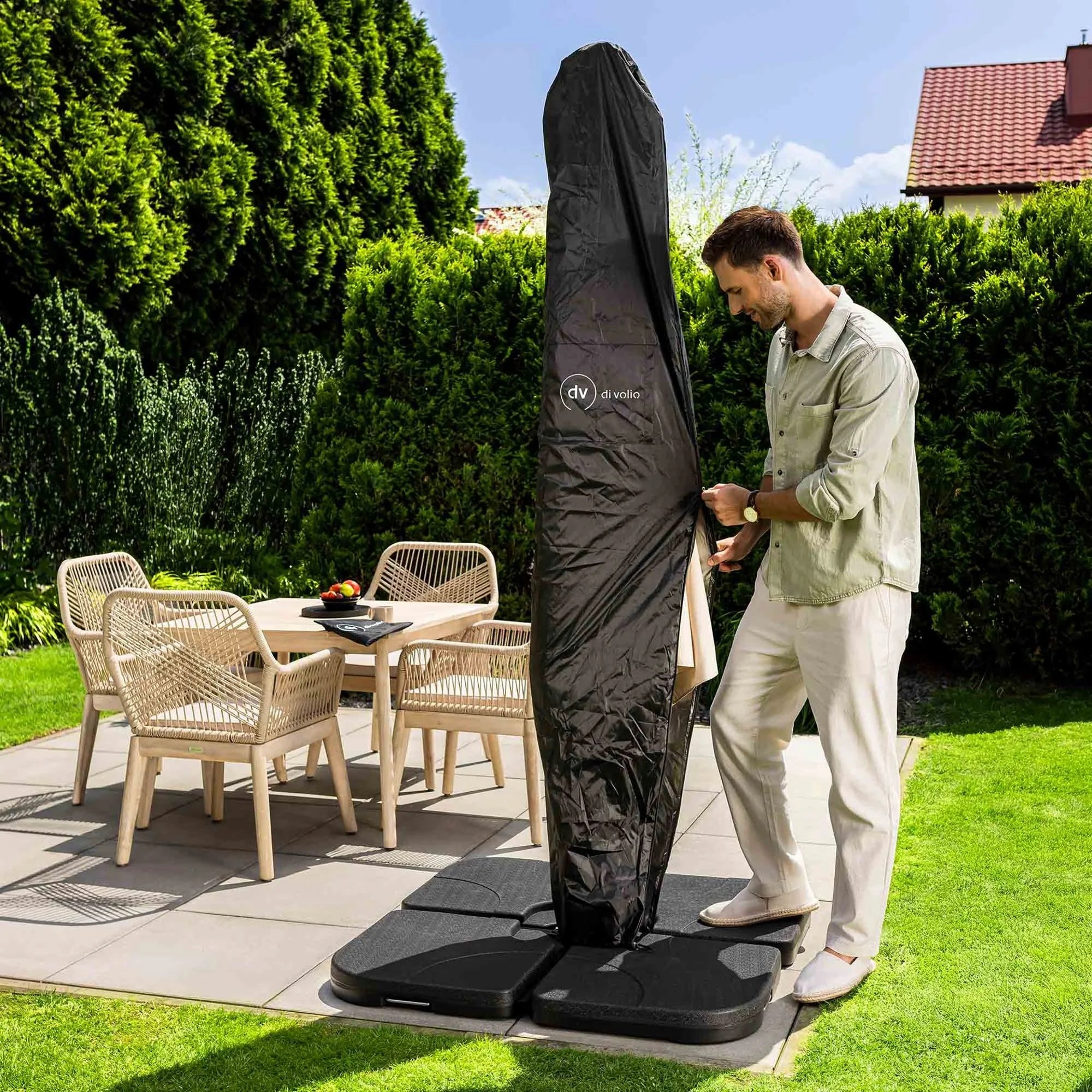 Protective Cover with Lock and Puller for Large Garden Umbrella 47x226cm Packaging status original