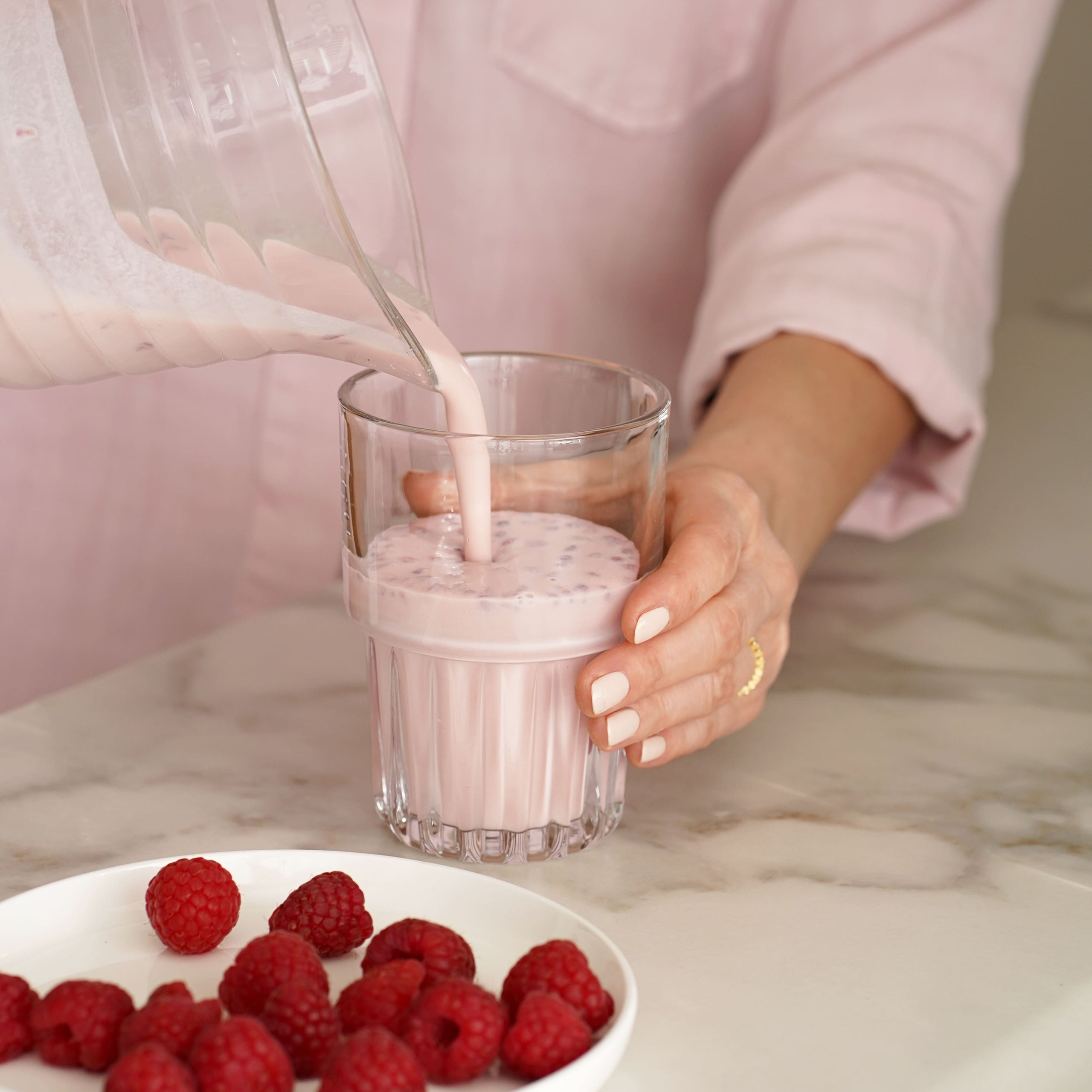 Protein supplement Vegan PROTEIN White chocolate raspberry Natu.Care - 525 g Expiration date at least 1 year from the date of purchase