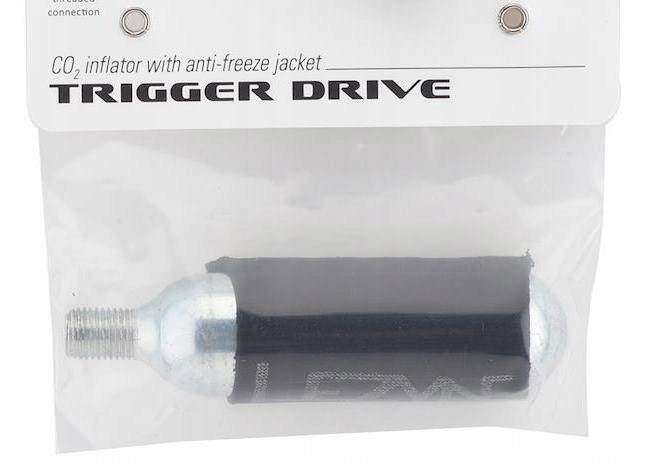 Pump Lezyne TRIGGER DRIVE CO2 silver + gas cartridge 16g with casing Manufacturer code 1-C2-TRDR-V106