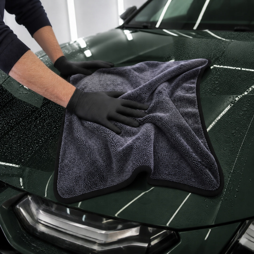 QUICK-DRYING MICROFIBER CAR DRYING TOWEL LARGE 90x60 Manufacturer code MIKROFIBRA RĘCZNIK DO SAMOCHODU DETAILINGU