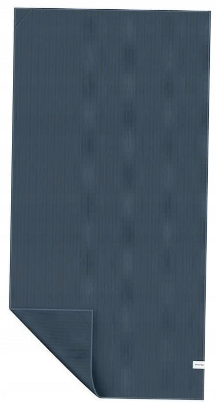Quick-drying beach towel